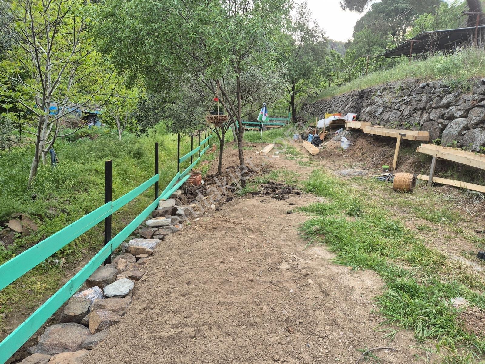 Tek Yetkili Artı'dan Havran Köylüce'de Satılık 190 M2 Bahçe