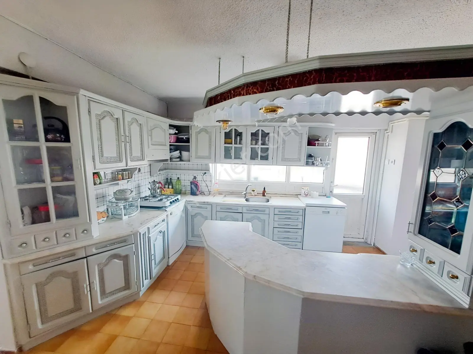 Remax Mid Altıeylül Mah. Merkezi Konumda Satılık 3+1 Daire — fotoğraf 11