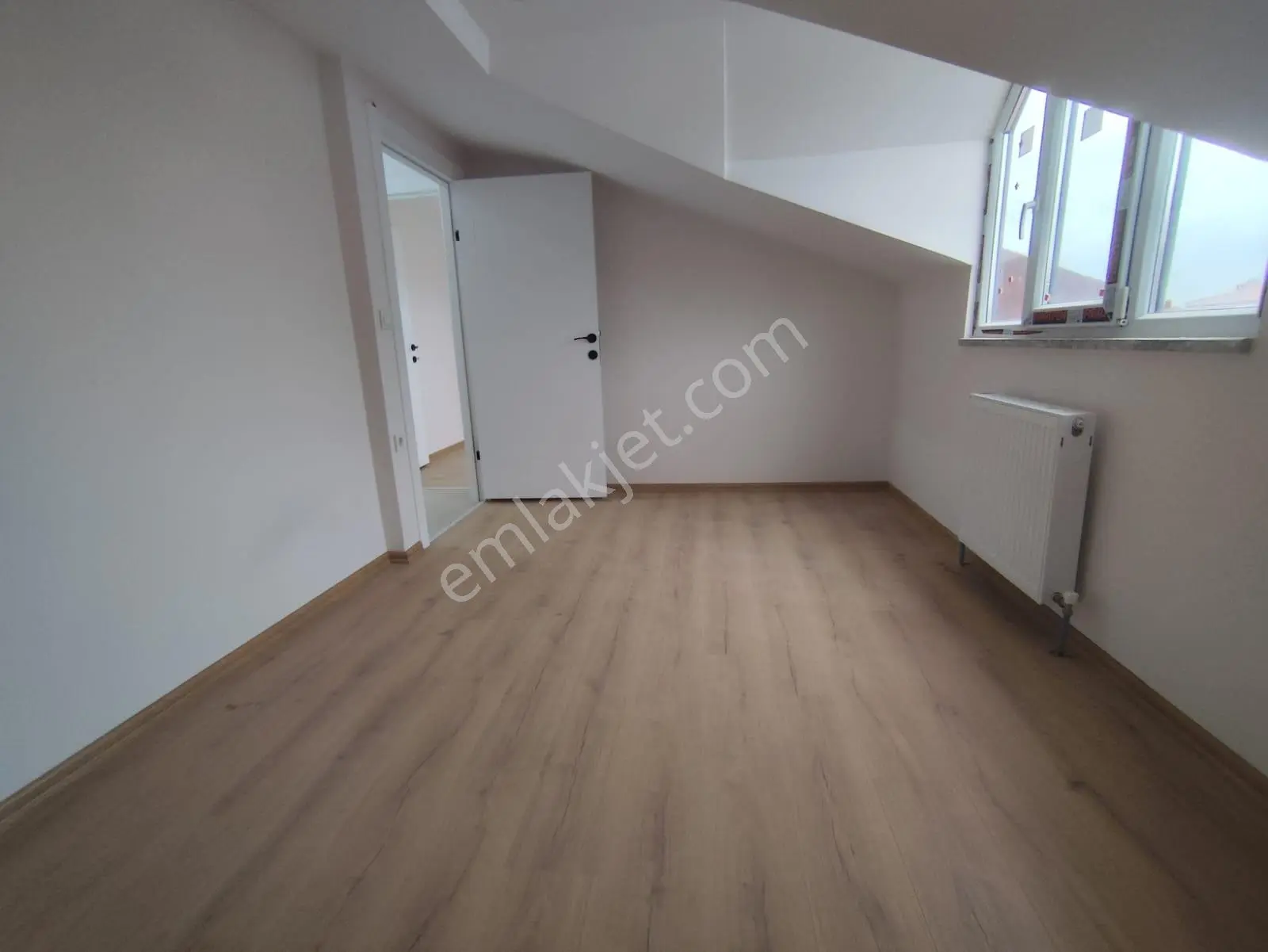 Azmir'den Kupa Yakını Satılık 4+2 Geniş Dubleks Daire For Sale — fotoğraf 8