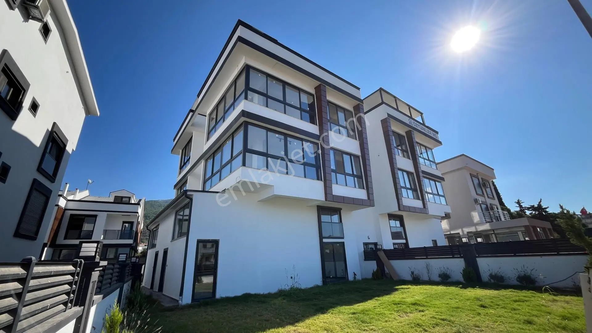 Ortamahallede Denize 150M Sıfır 2+1 Daire (Teklife Açık)