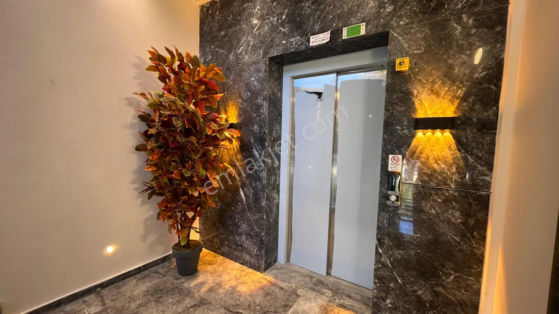 Ortamahallede Denize 150m Sıfır 2+1 Daire (teklife Açık) — fotoğraf 26