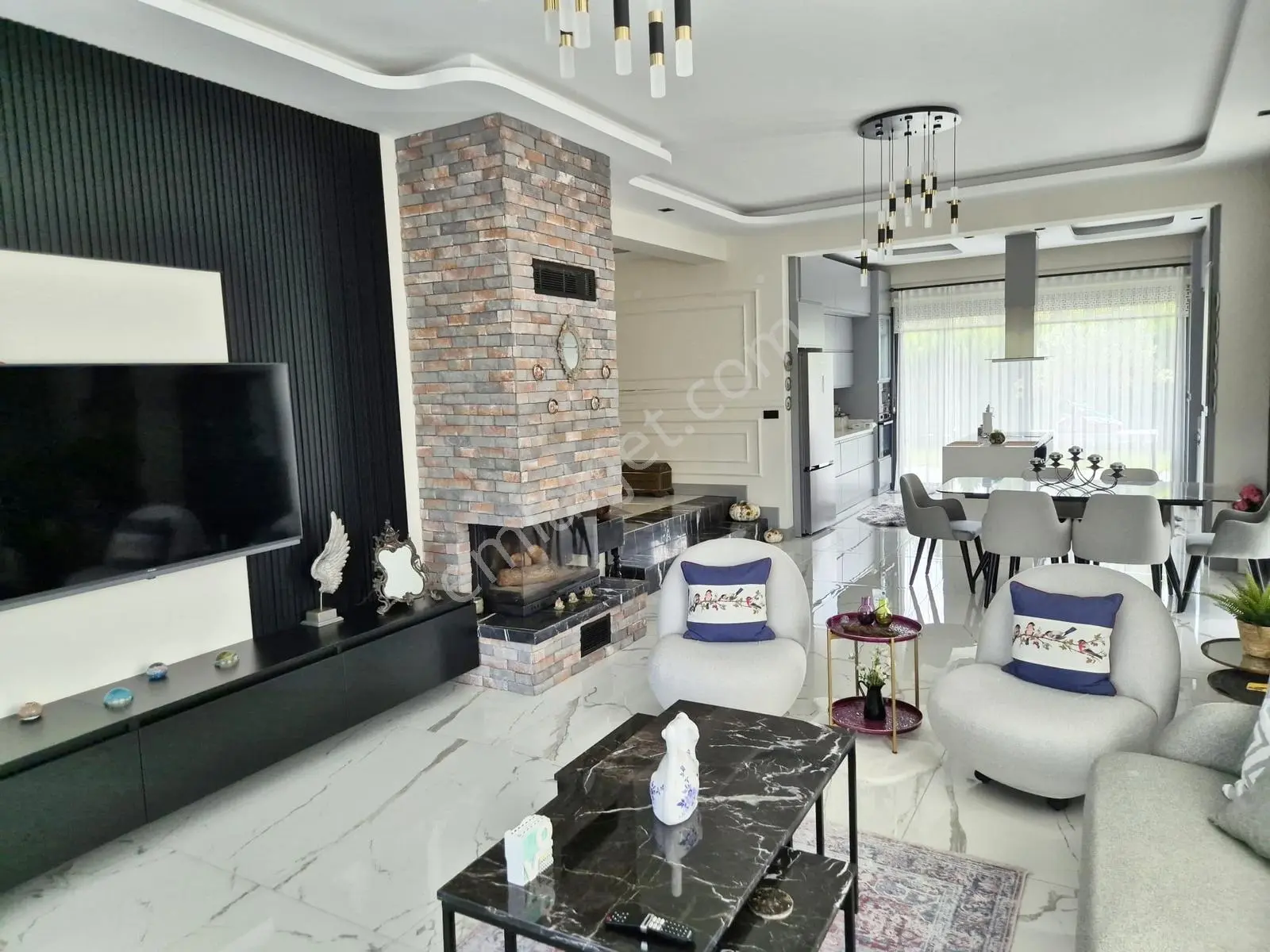 Kw Metsa'dan Muncurlu Gölette Havuzlu Müstakil Villa — fotoğraf 5