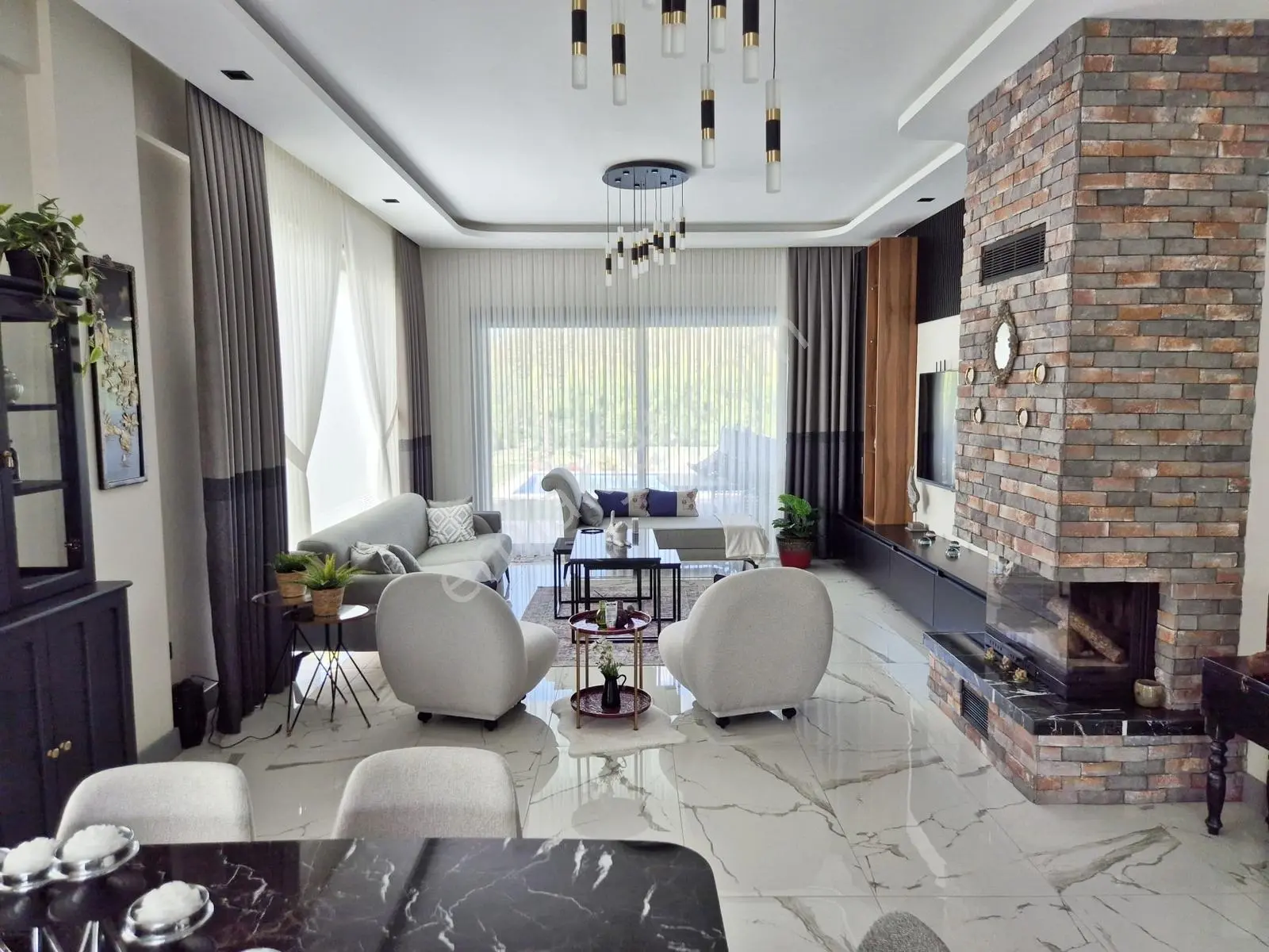 Kw Metsa'dan Muncurlu Gölette Havuzlu Müstakil Villa — fotoğraf 8