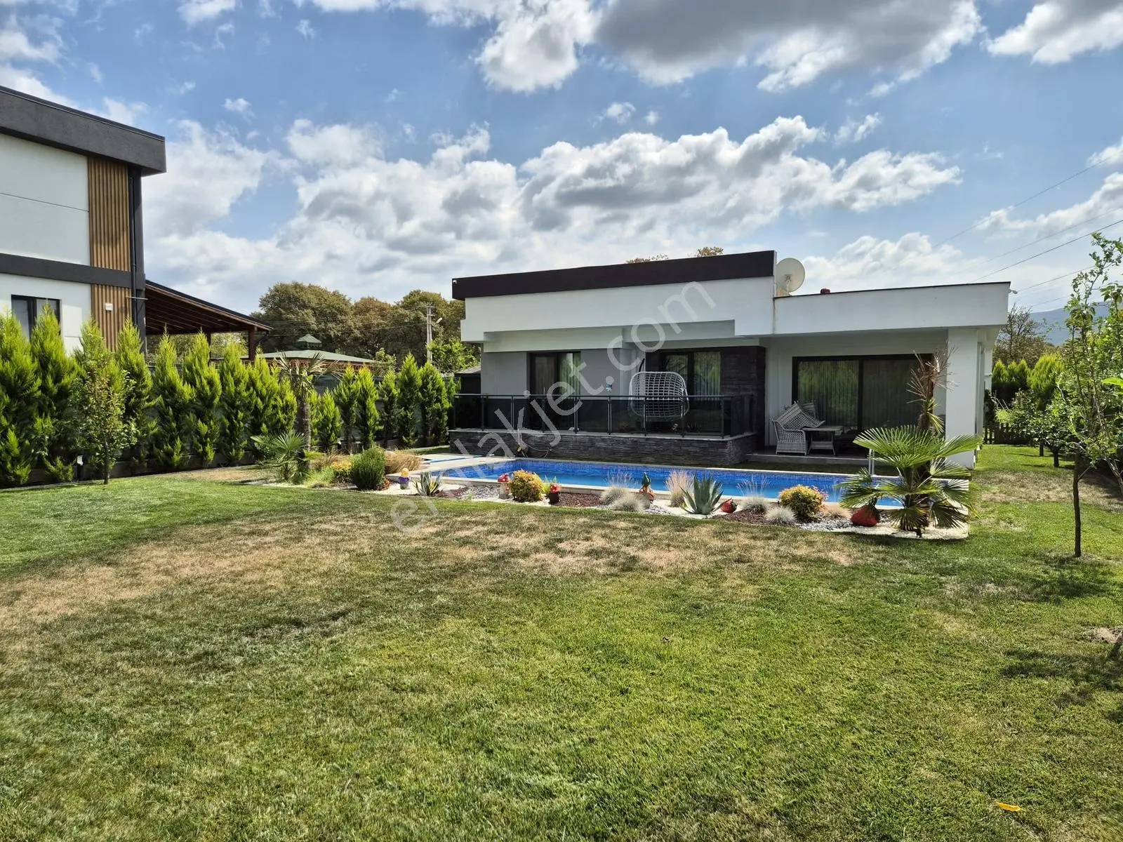 Kw Metsa'dan Muncurlu Gölette Havuzlu Müstakil Villa — fotoğraf 24