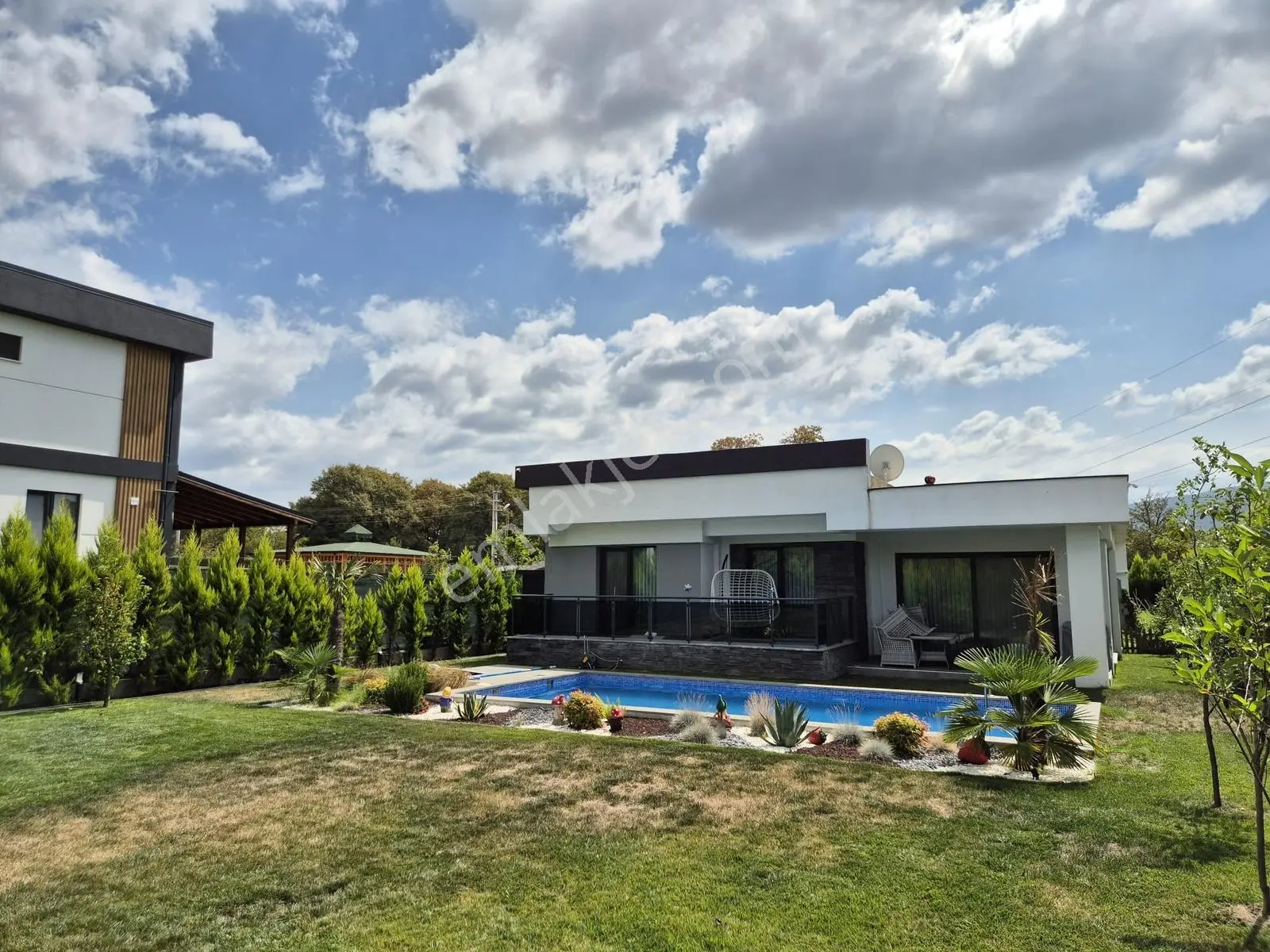 Kw Metsa'dan Muncurlu Gölette Havuzlu Müstakil Villa — fotoğraf 25