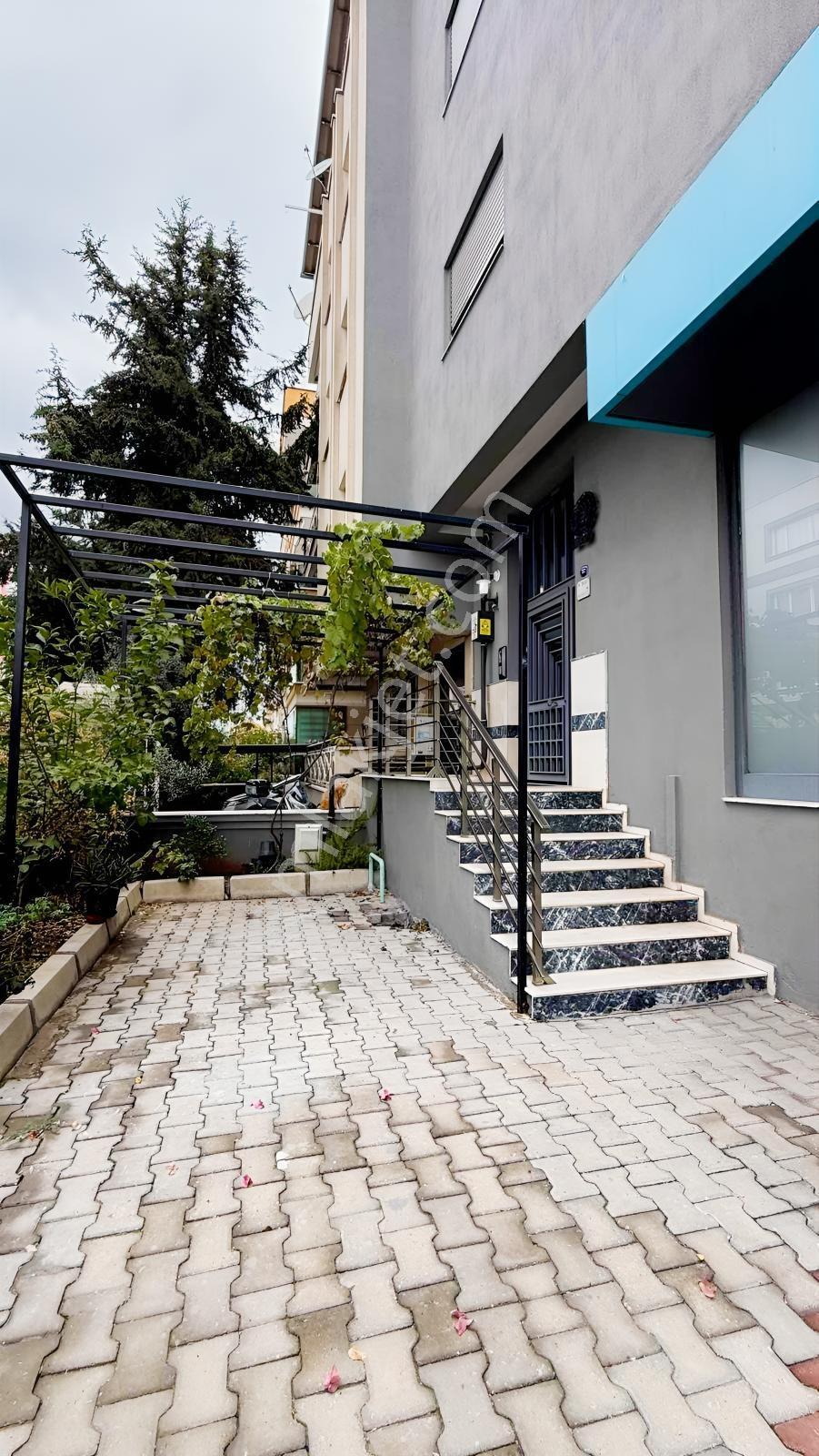 Buca İşçievleri'nde 3+1 Çift Cepheli, Çift Balkonlu Lüks Daire — fotoğraf 3
