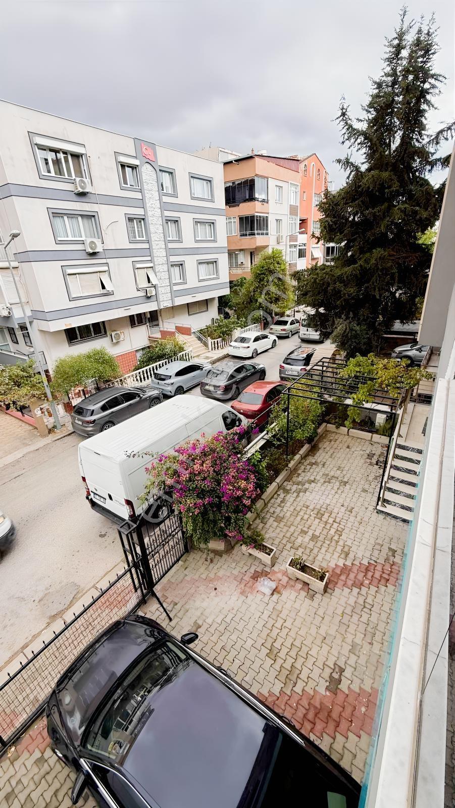 Buca İşçievleri'nde 3+1 Çift Cepheli, Çift Balkonlu Lüks Daire — fotoğraf 18