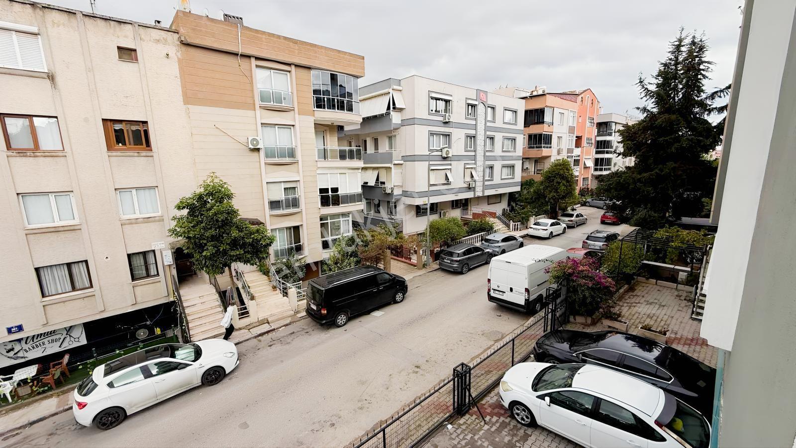 Buca İşçievleri'nde 3+1 Çift Cepheli, Çift Balkonlu Lüks Daire — fotoğraf 34