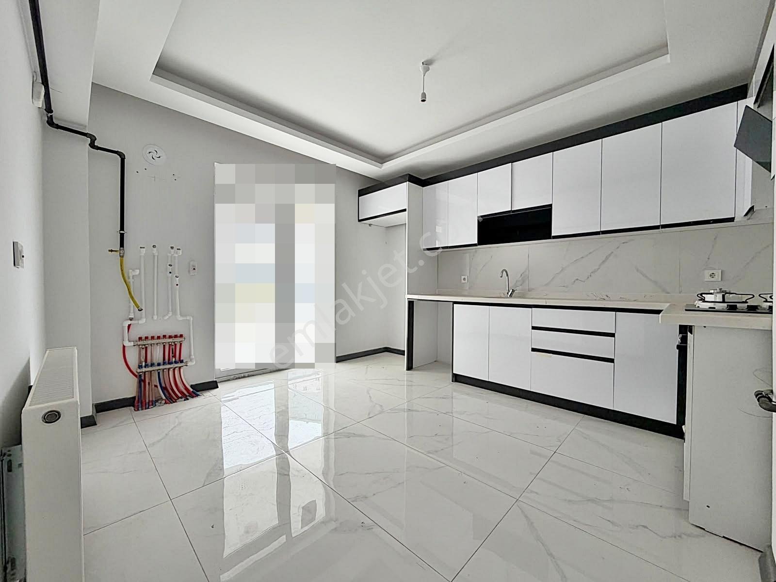 Yuvam'Dan Okullar Bölgesinde Ara Kat 137M2 3+1 Acil Satılık