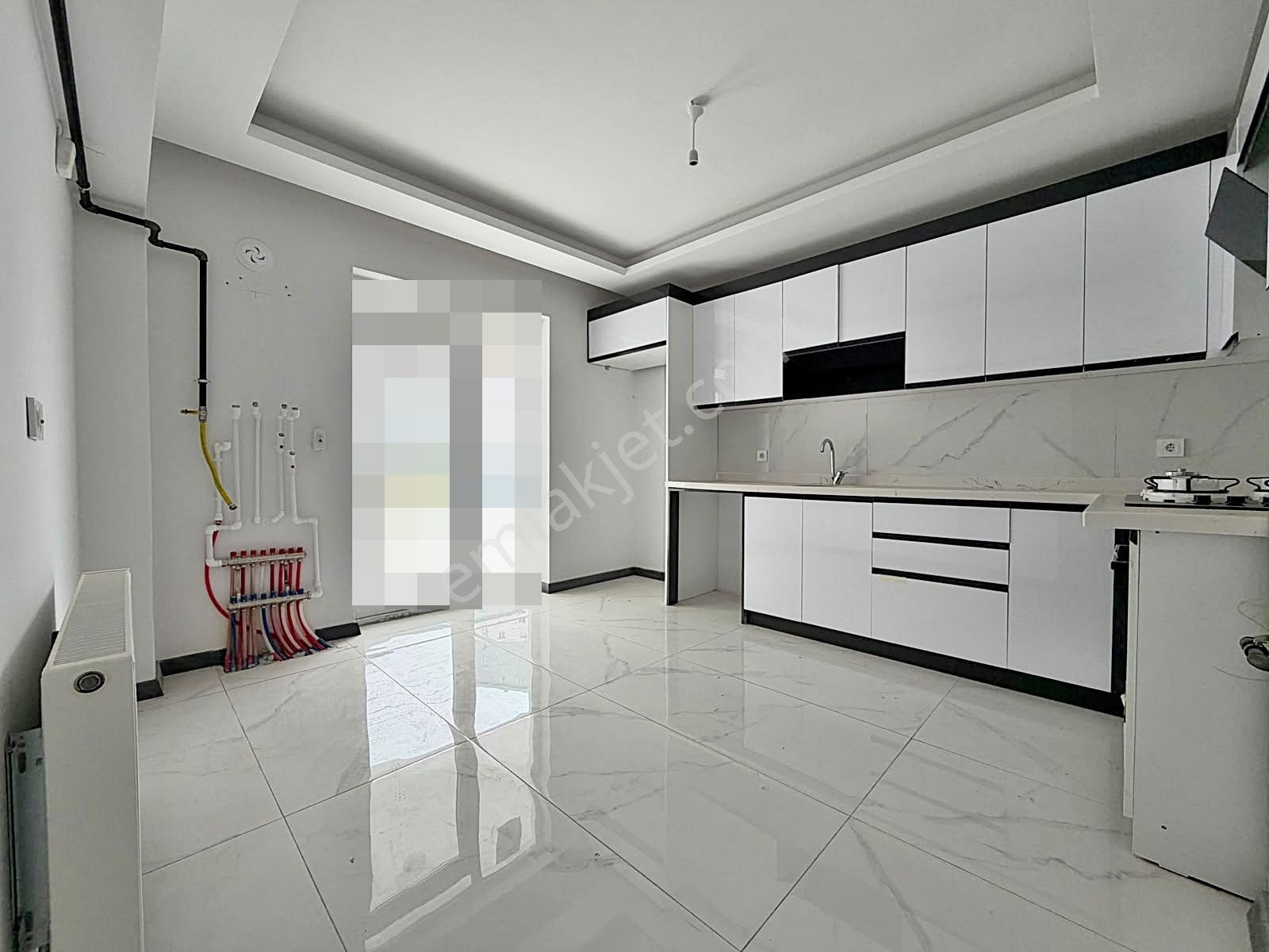 Yuvam'dan Okullar Bölgesinde Ara Kat 137m2 3+1 Acil Satılık — fotoğraf 5