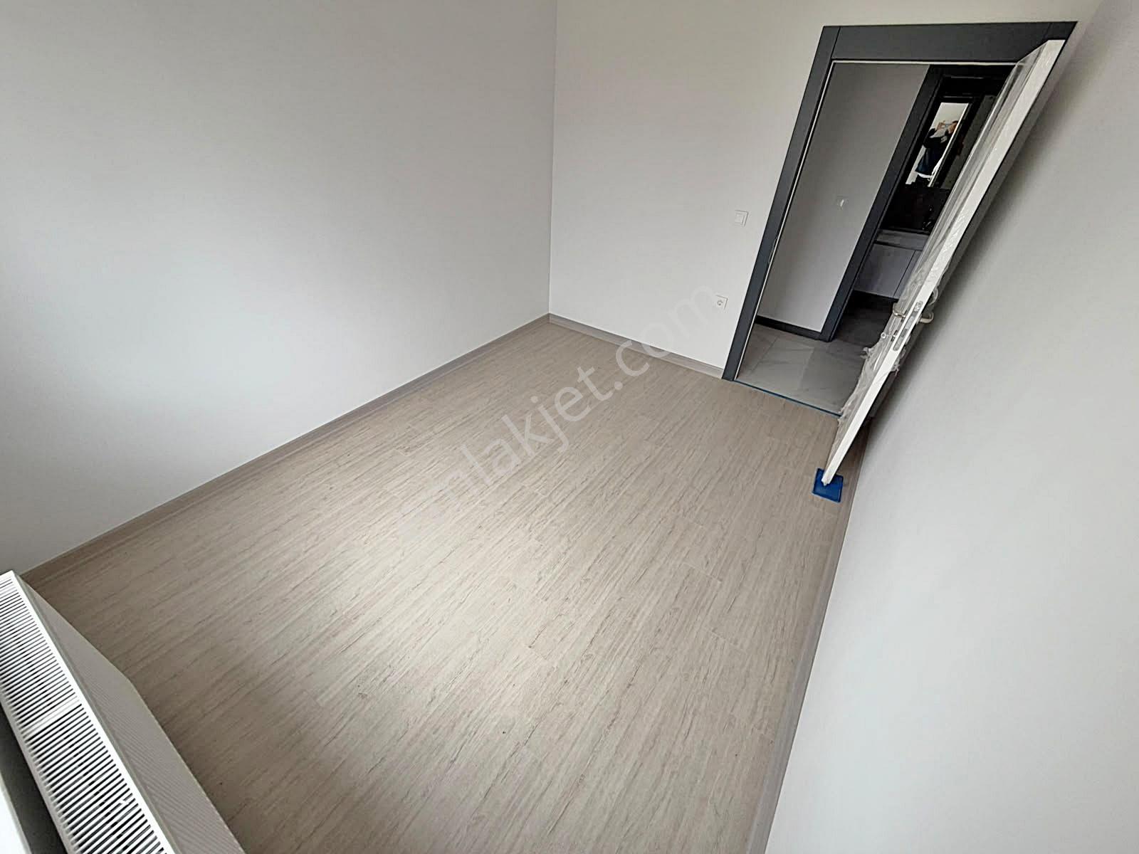 Yuvam'dan Okullar Bölgesinde Ara Kat 137m2 3+1 Acil Satılık — fotoğraf 23