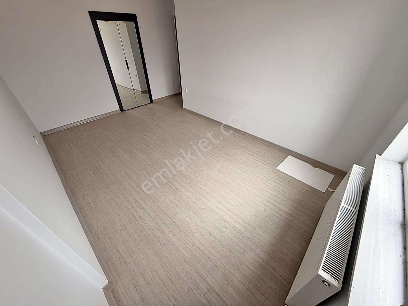 Yuvam'dan Okullar Bölgesinde Ara Kat 137m2 3+1 Acil Satılık — fotoğraf 25