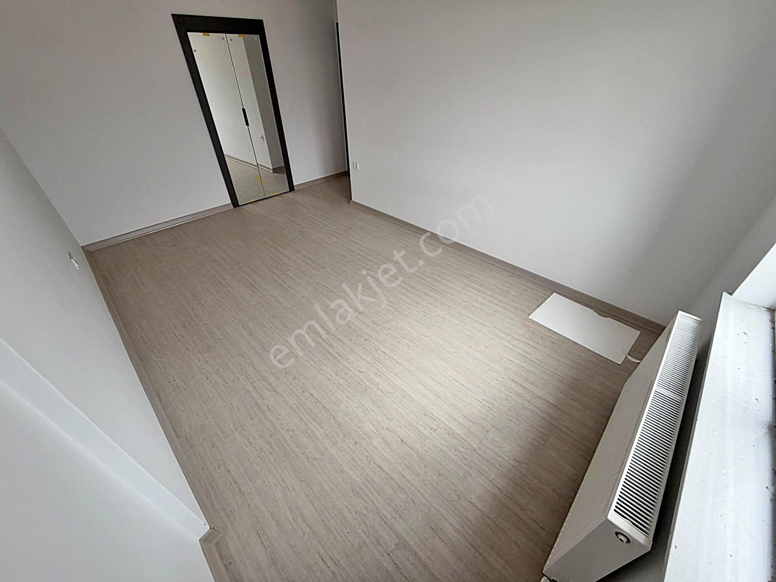 Yuvam'dan Okullar Bölgesinde Ara Kat 137m2 3+1 Acil Satılık — fotoğraf 26