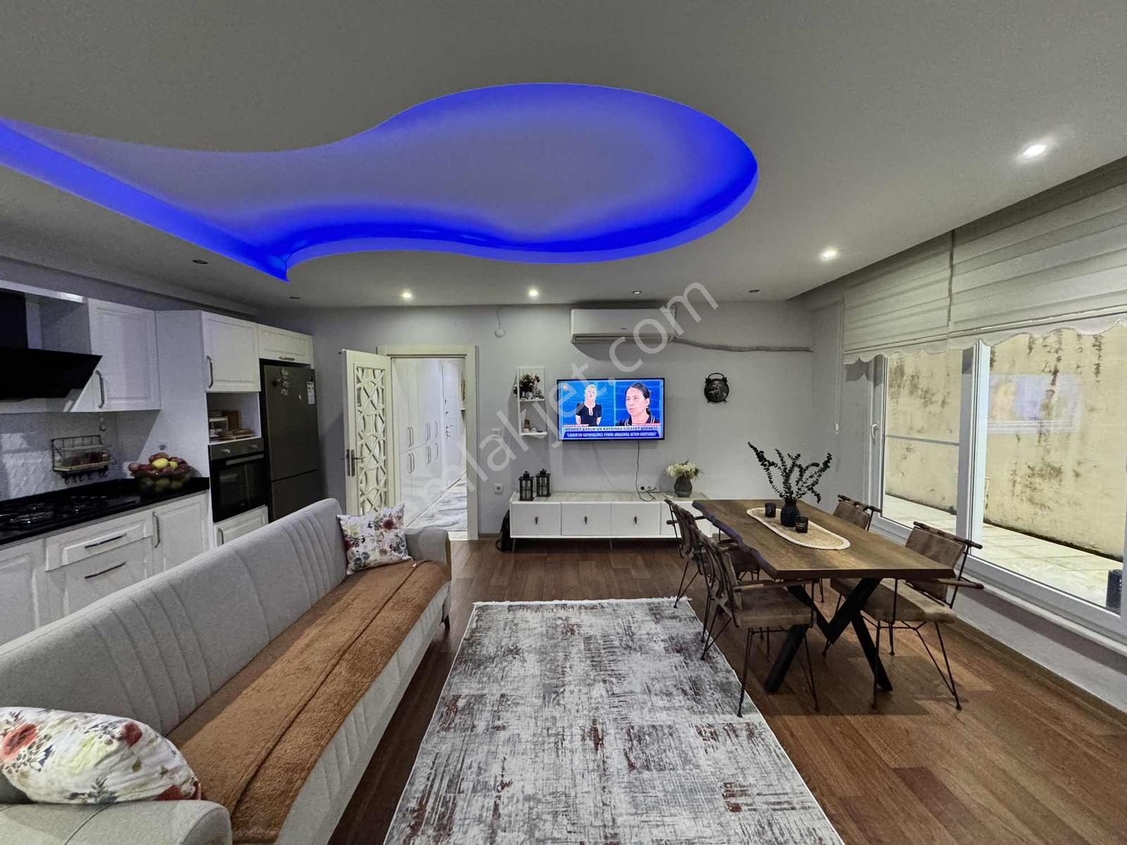 Kasaplar Mahallesinde Satılık Masrafsız 2+1 Geniş Teraslı Daire — fotoğraf 3