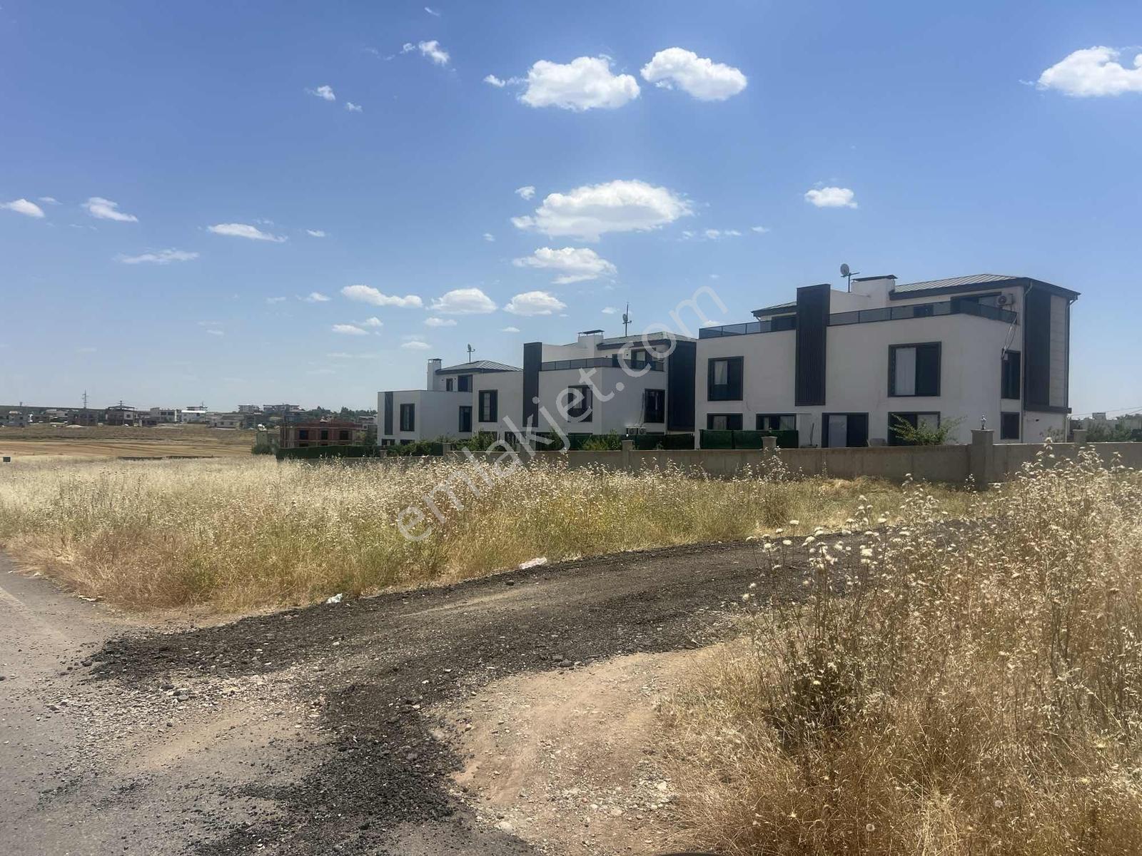 Sur Bağıvarda Şehir Merkezie Yakın Satılık İmarlı İfrazlı Arsa — fotoğraf 7