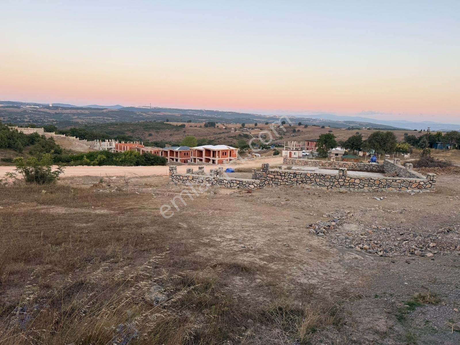 Acil Satılık! Mollafenari Villa Sitelerinin Yanında Konut Arsası