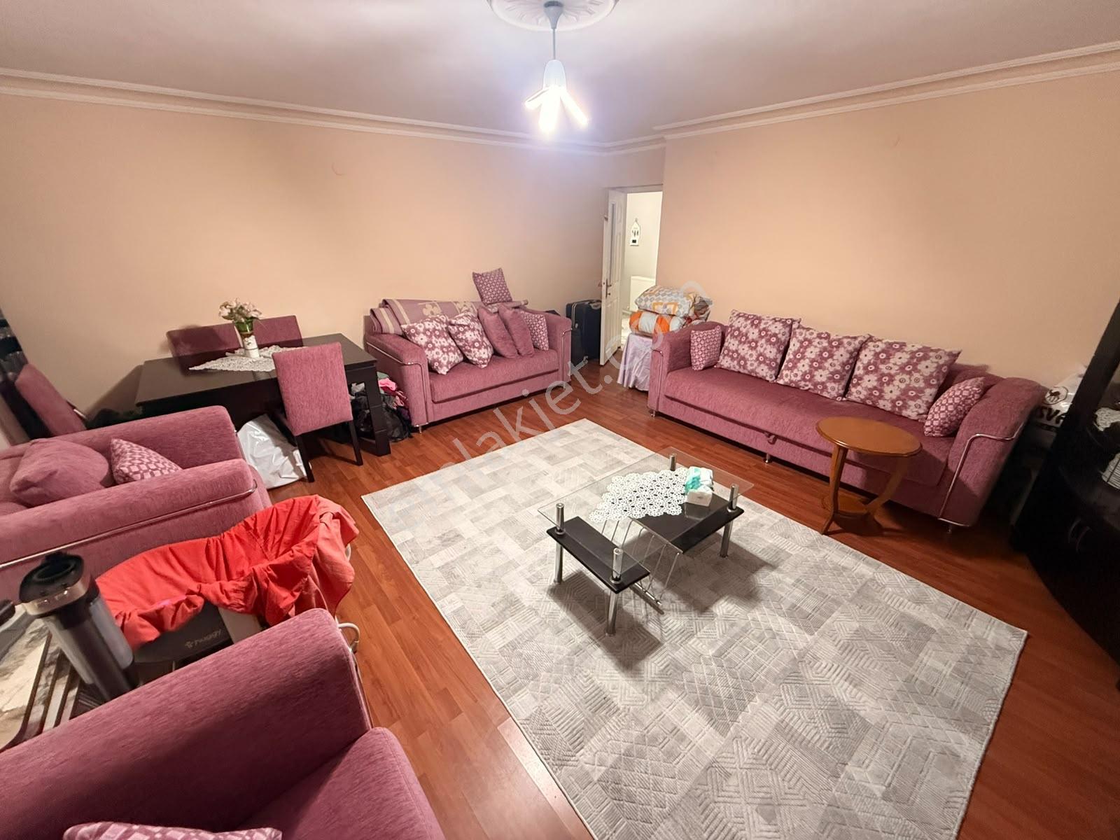 Keçiörende Caddeyanı İskanlı 3+1 Öncepheli Acil Satılık Daire — fotoğraf 10