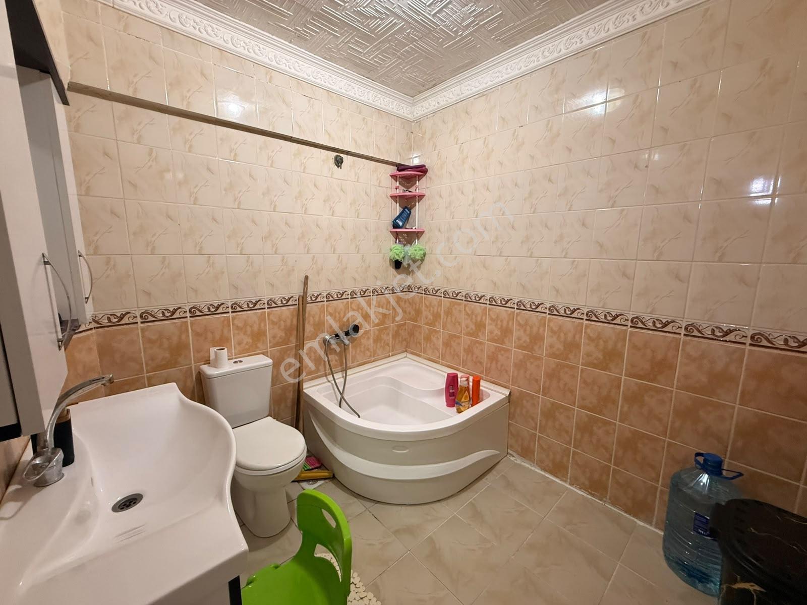Keçiörende Caddeyanı İskanlı 3+1 Öncepheli Acil Satılık Daire — fotoğraf 35