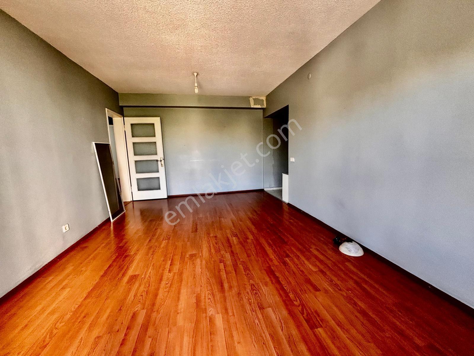 Atakent 3.etap Tadilatlı Satılık 2+1 Daire — fotoğraf 8