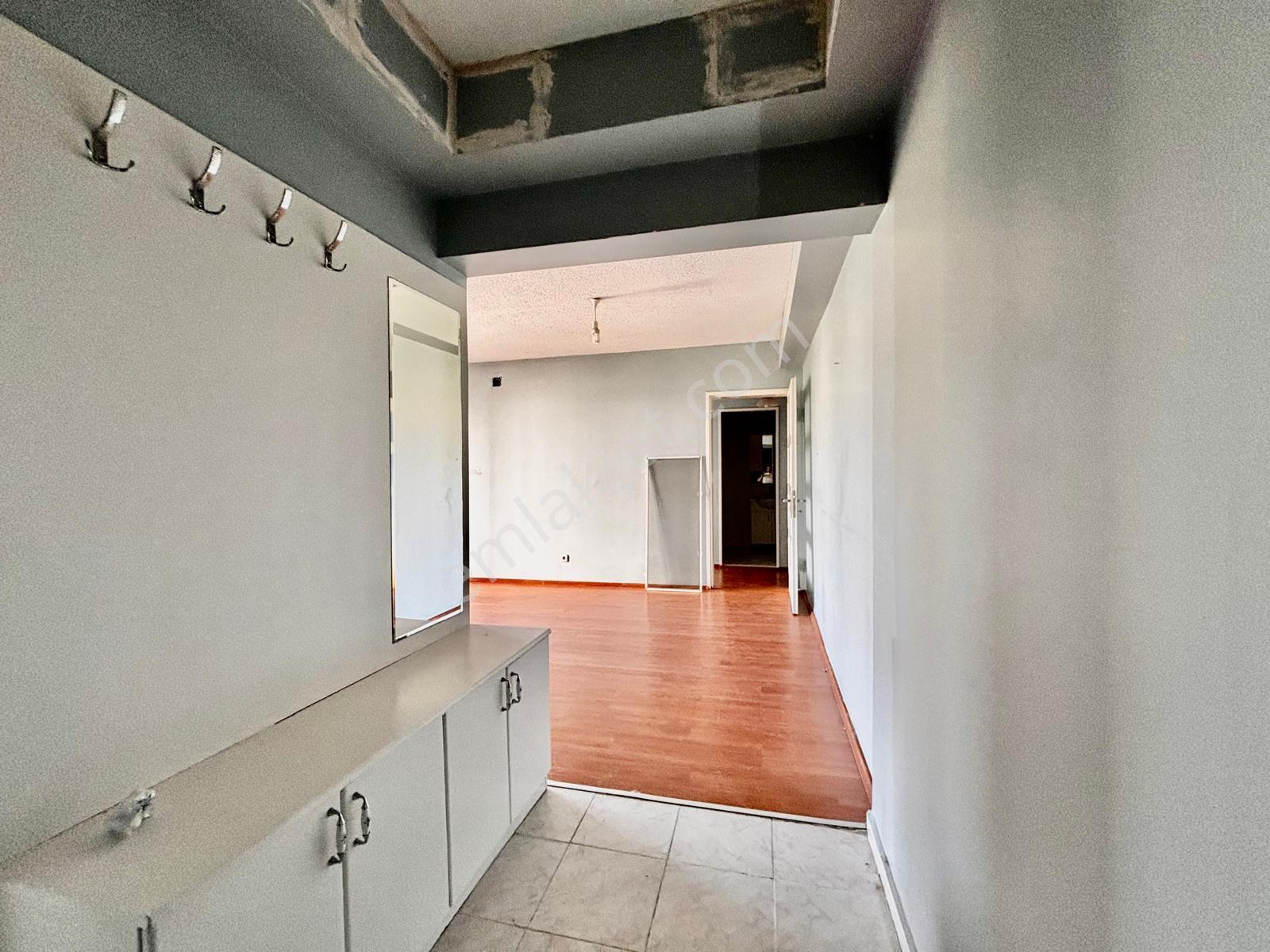 Atakent 3.etap Tadilatlı Satılık 2+1 Daire — fotoğraf 11