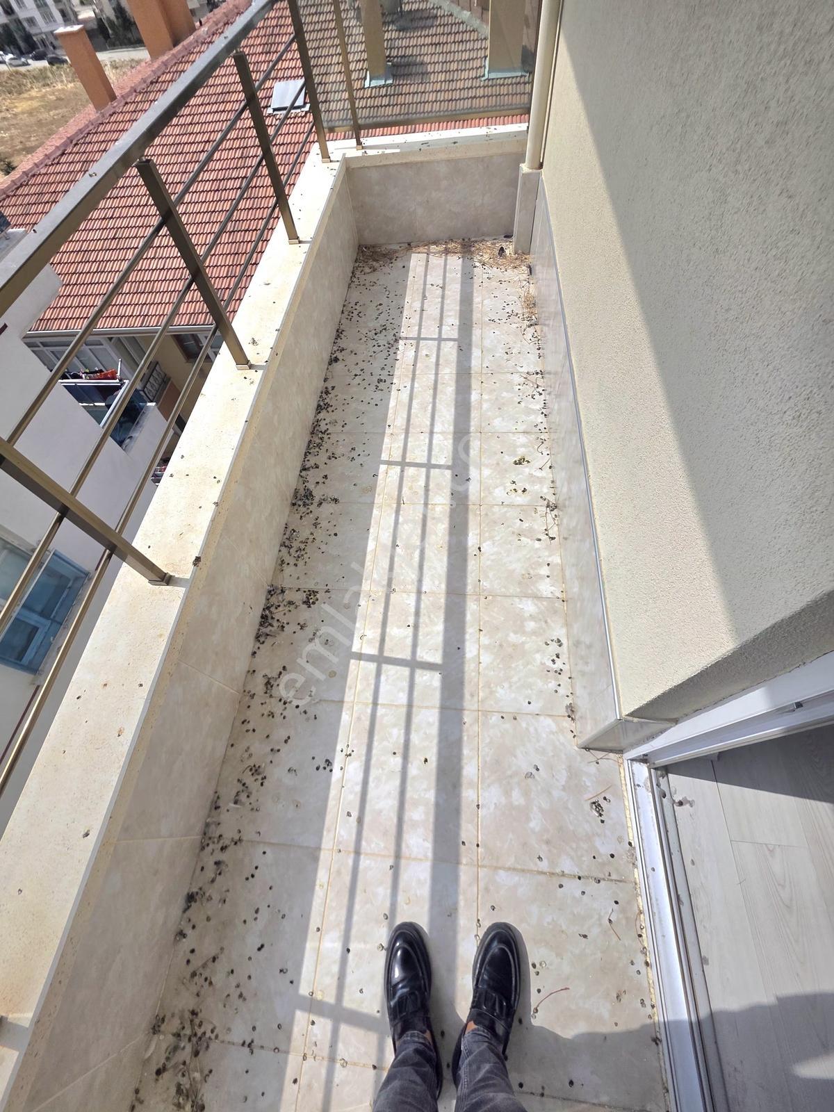 Akbal'dan Y.bayındır'da Asansör'lü Manzaralı 2'nci Kat 3+1 Daire — fotoğraf 28