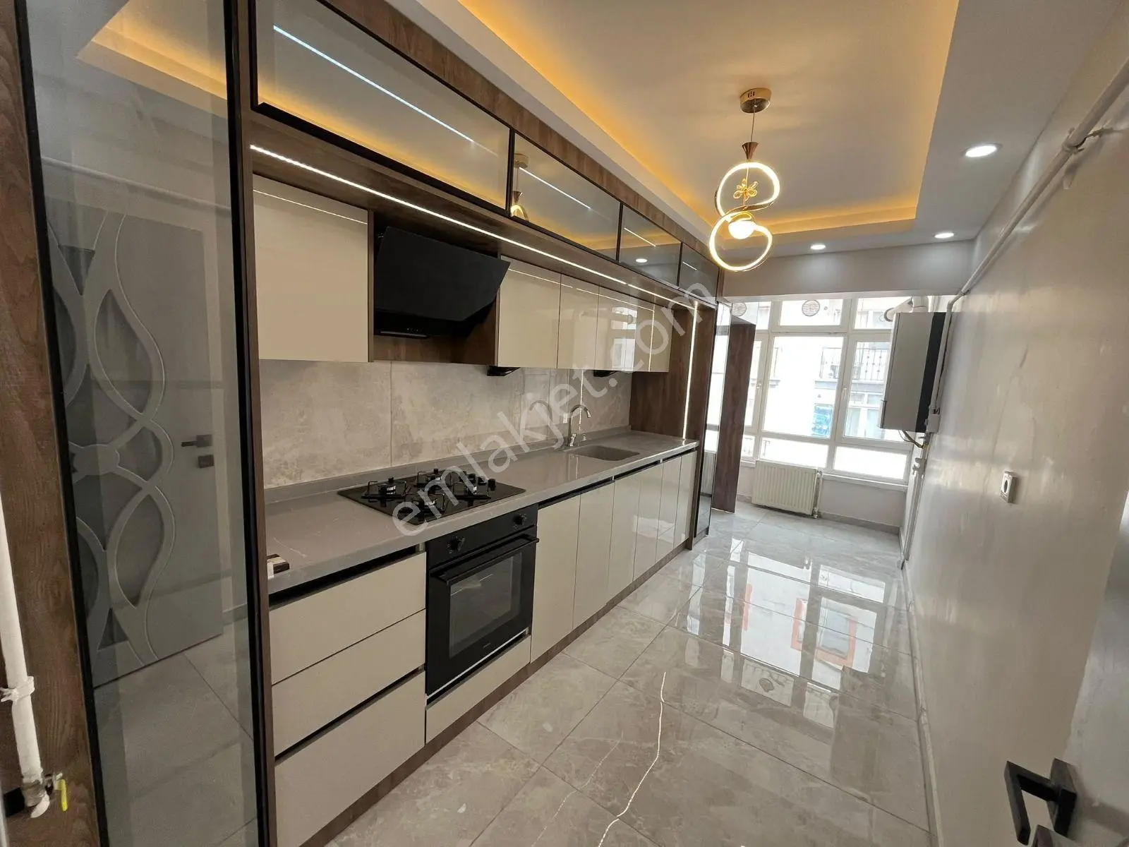 Plevne Mah'De 3+1 Satılık Bağımsız Katta Full+Full Yapılı Daire
