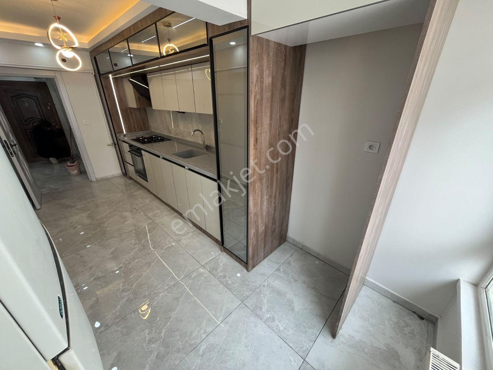 Plevne Mah'de 3+1 Satılık Bağımsız Katta Full+full Yapılı Daire — fotoğraf 9
