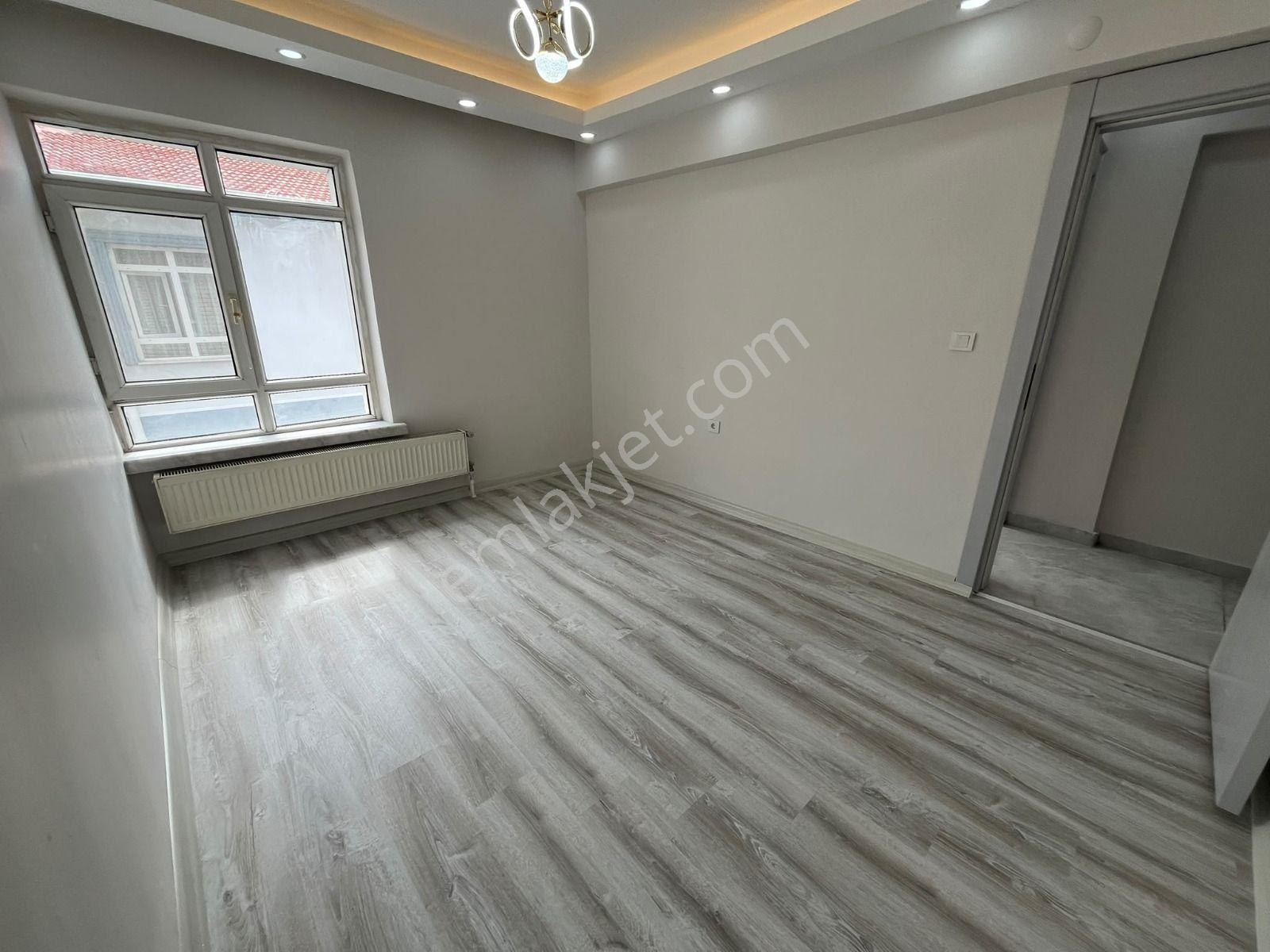 Plevne Mah'de 3+1 Satılık Bağımsız Katta Full+full Yapılı Daire — fotoğraf 23