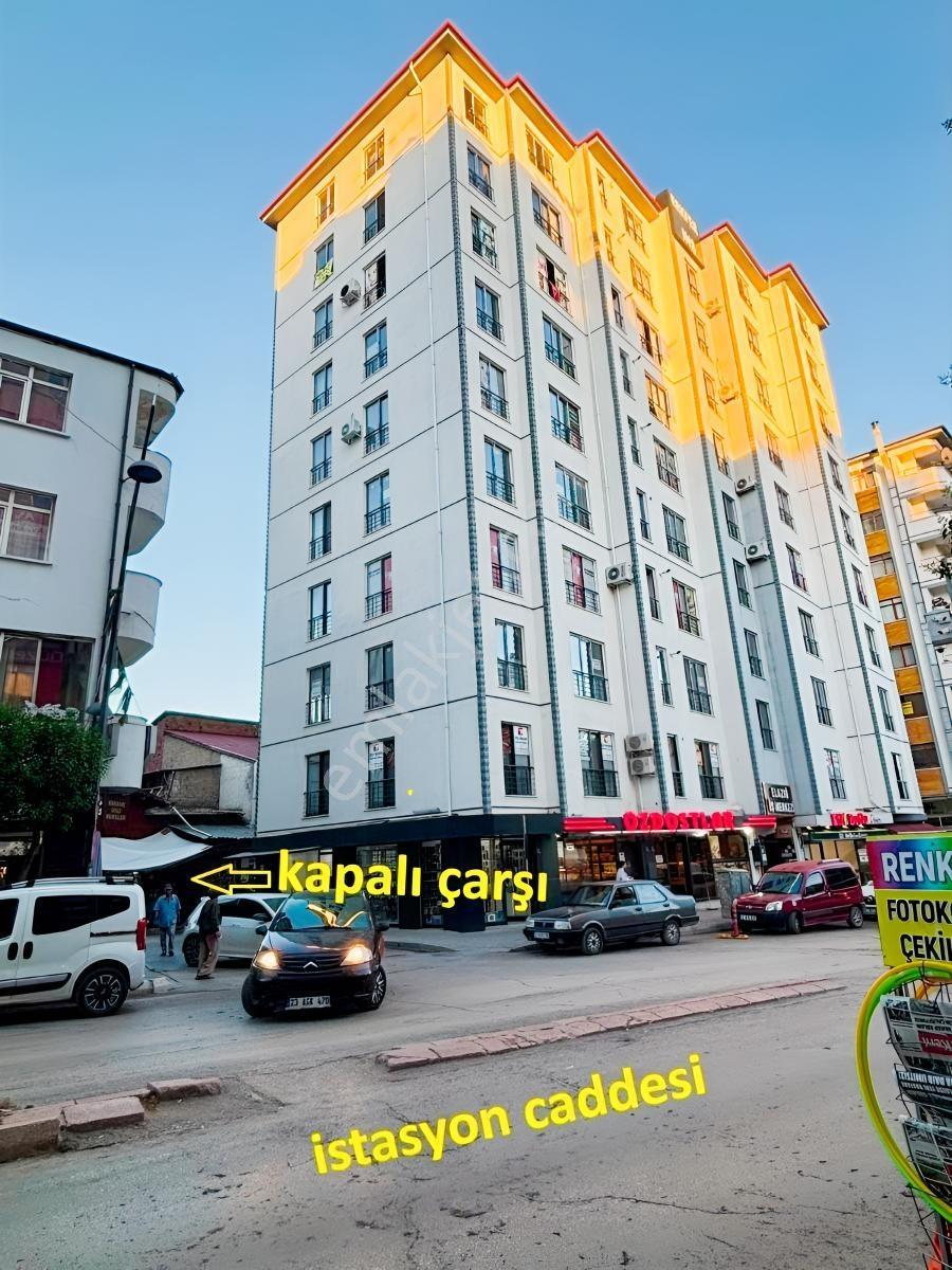 Yaya Trafiğinin Yoğun Olduğu Çarşı Merkezinde Satılık 2+1 Ofis