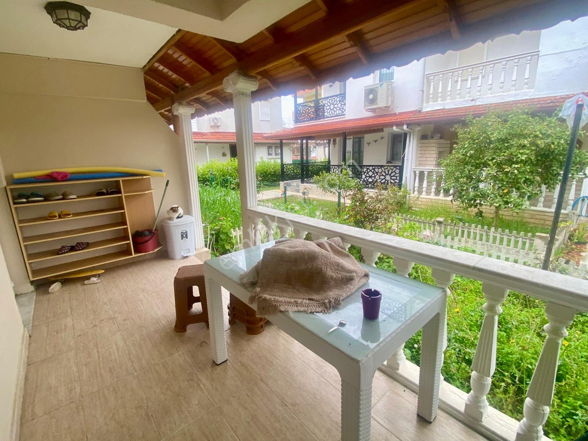 Ortamahallede Denize 50m 4+1 Masrafsız Villa ( Teklife Açık) — fotoğraf 3