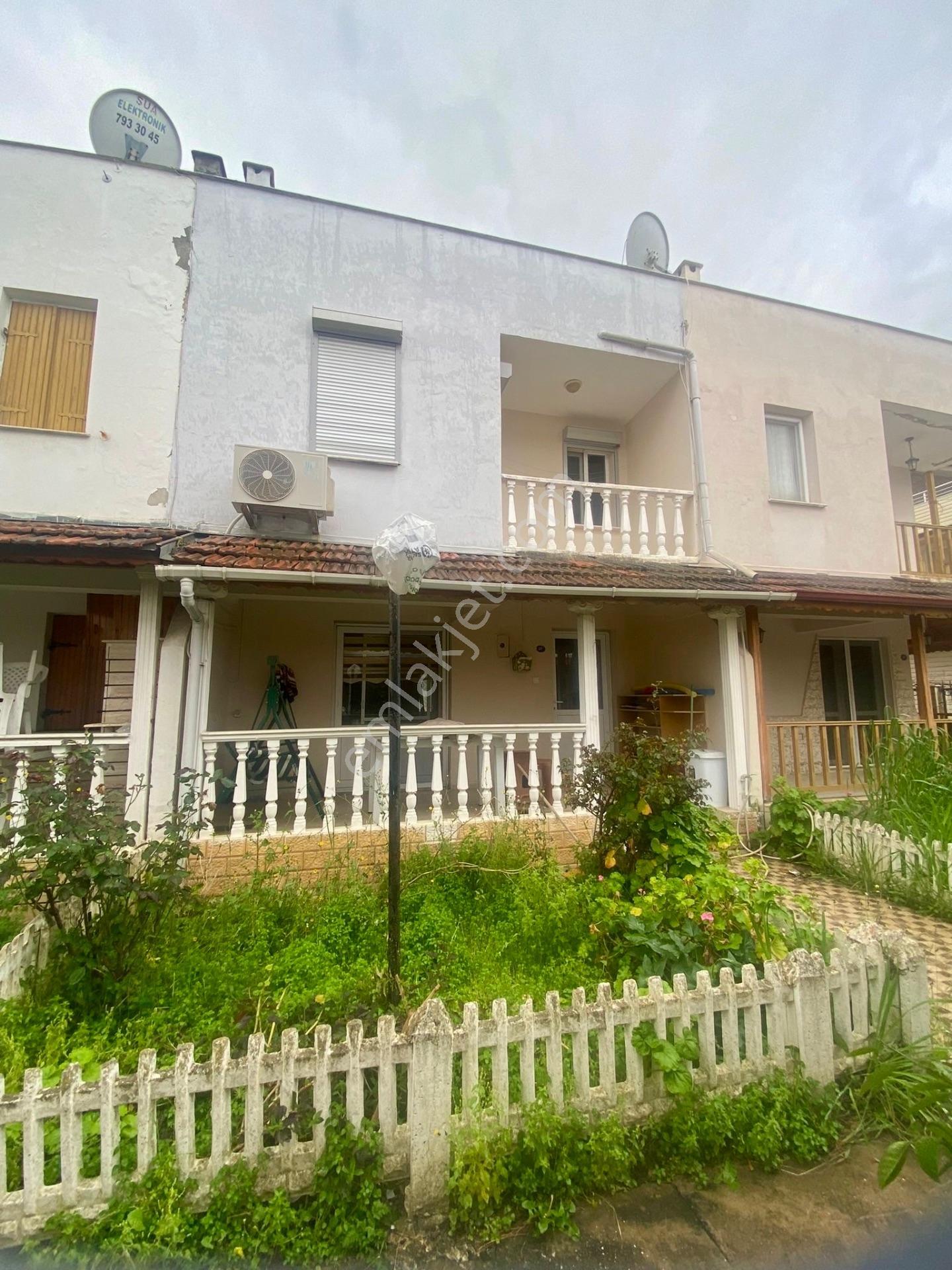 Ortamahallede Denize 50m 4+1 Masrafsız Villa ( Teklife Açık) — fotoğraf 19