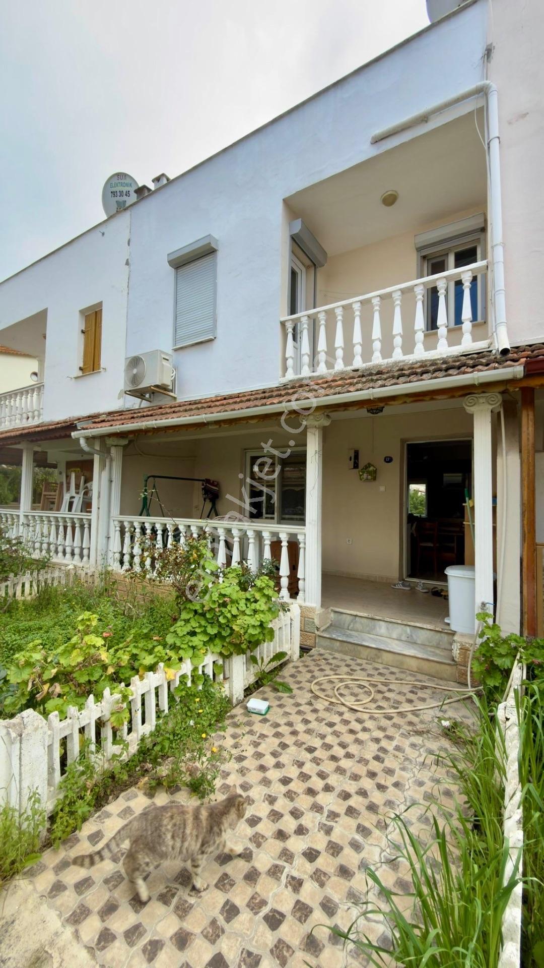 Ortamahallede Denize 50m 4+1 Masrafsız Villa ( Teklife Açık) — fotoğraf 21