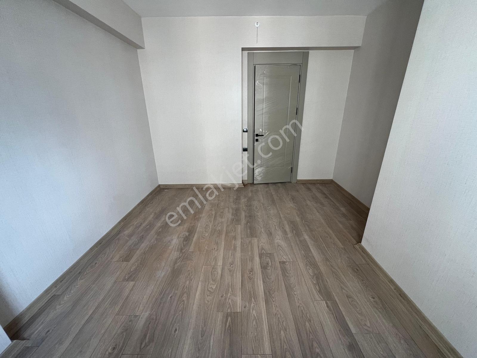 Ovacık Merkezde Parmakla Gösterilecek Kalitede Sıfır 4+1 Satılık — fotoğraf 9