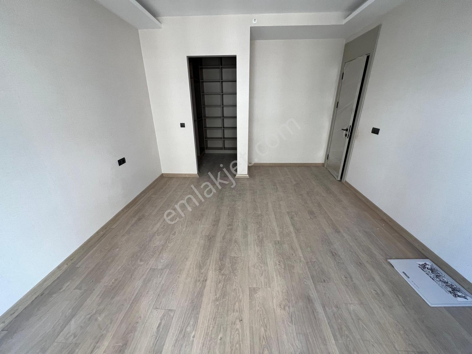 Ovacık Merkezde Parmakla Gösterilecek Kalitede Sıfır 4+1 Satılık — fotoğraf 31