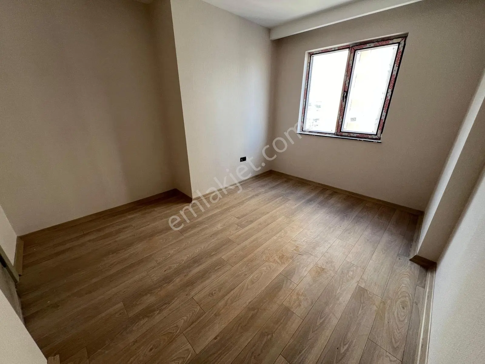 Ovacık Merkezde Parmakla Gösterilecek Kalitede Sıfır 4+1 Satılık — fotoğraf 33