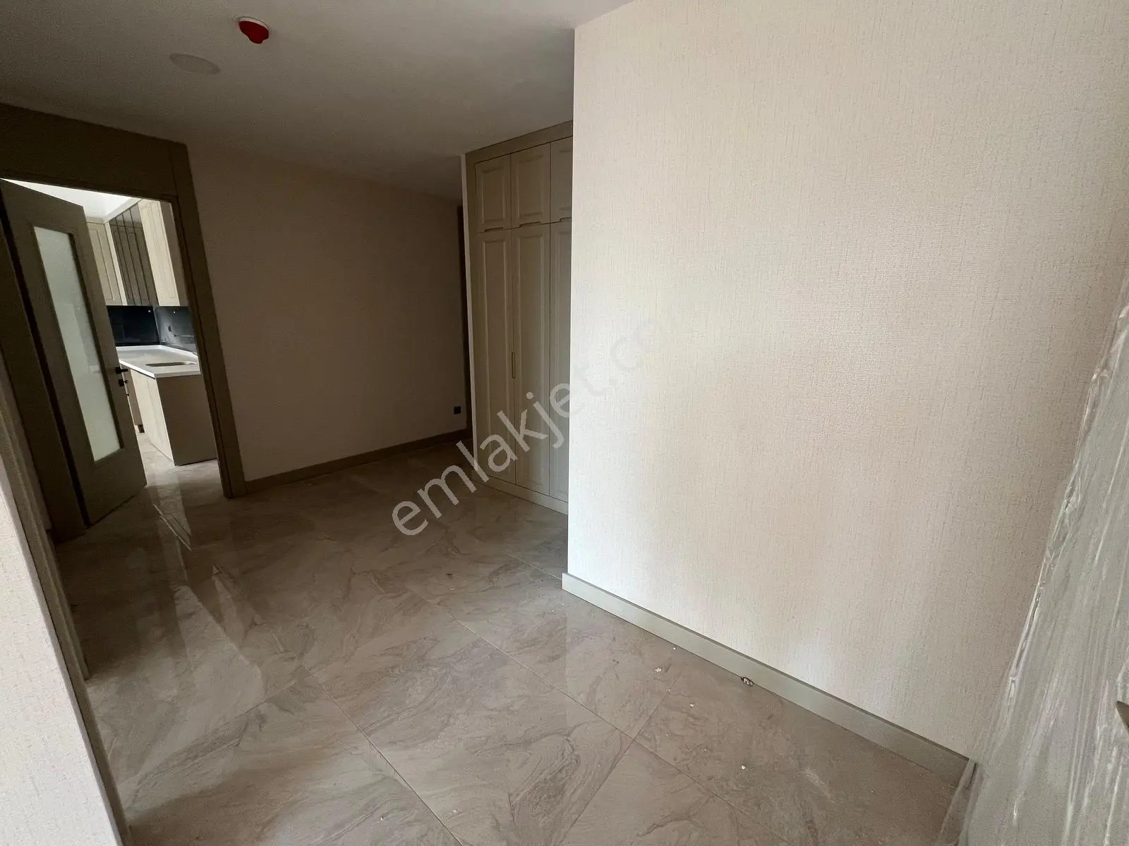 Ovacık Merkezde Parmakla Gösterilecek Kalitede Sıfır 4+1 Satılık — fotoğraf 41
