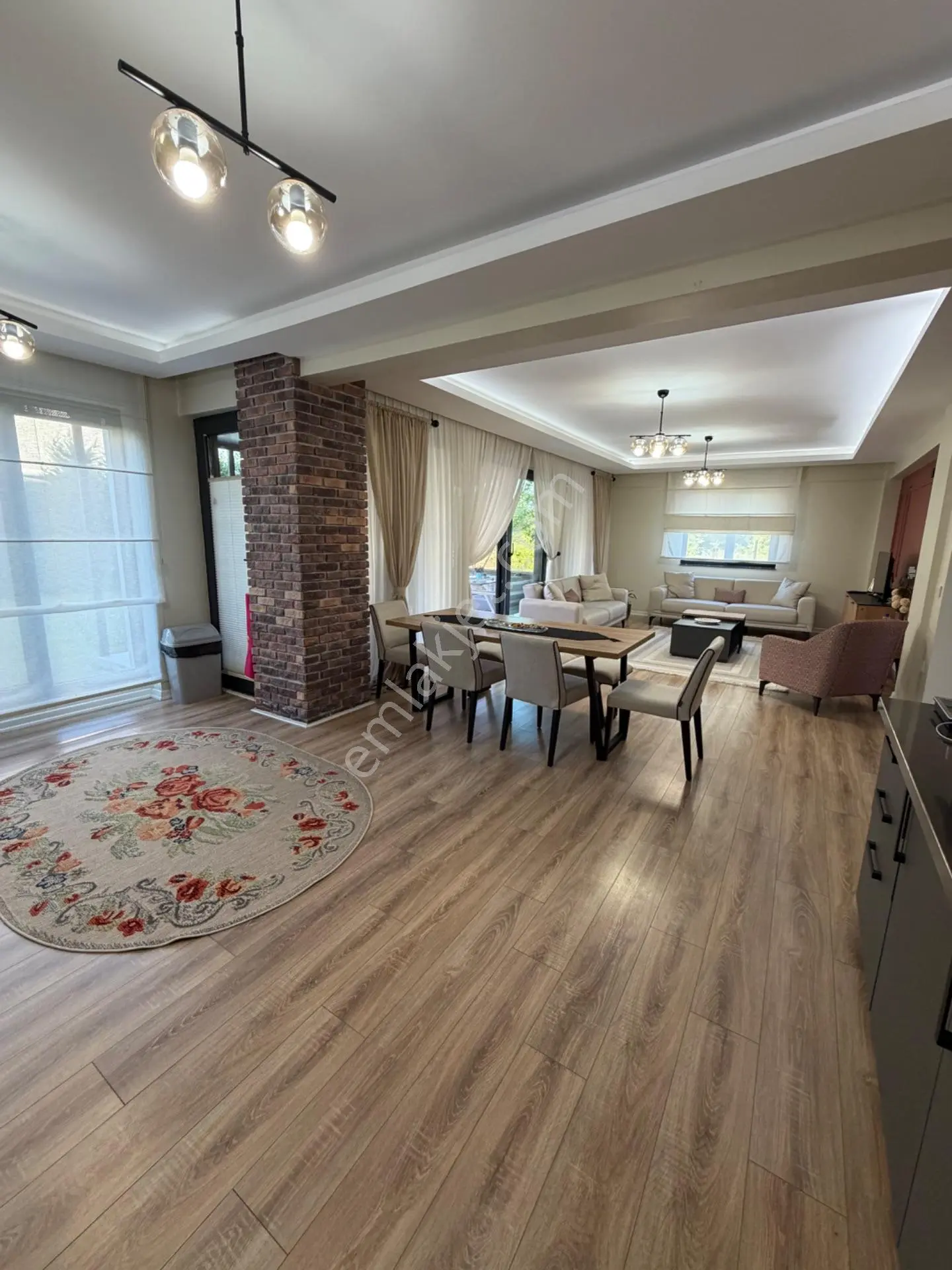 Müstakil Bahçeli-site İçinde-eşyalı Satılık Villa! — fotoğraf 21