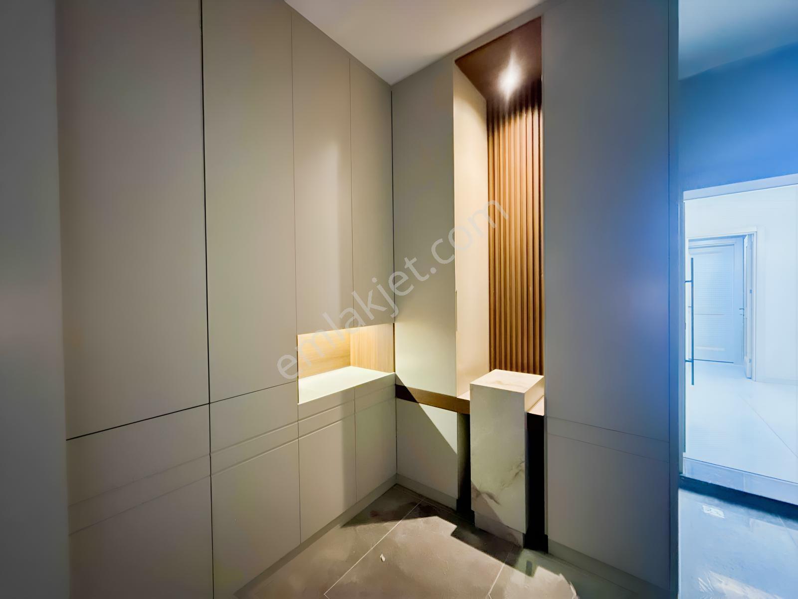 Yks'den Gazze Caddesinde Lüx Site İçi 4+1/200m² Satılık Daireler — fotoğraf 4