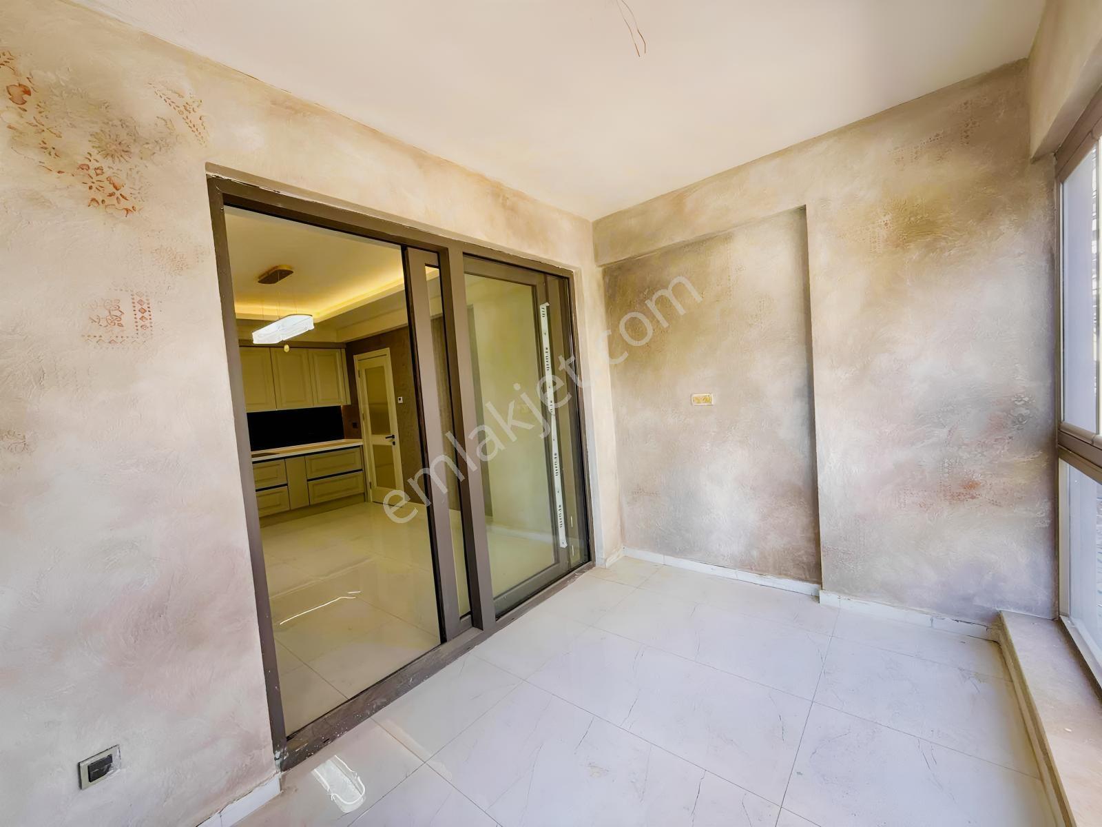 Yks'den Gazze Caddesinde Lüx Site İçi 4+1/200m² Satılık Daireler — fotoğraf 10
