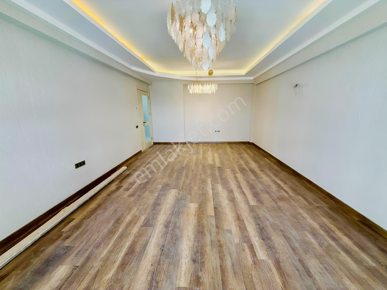 Yks'den Gazze Caddesinde Lüx Site İçi 4+1/200m² Satılık Daireler — fotoğraf 17
