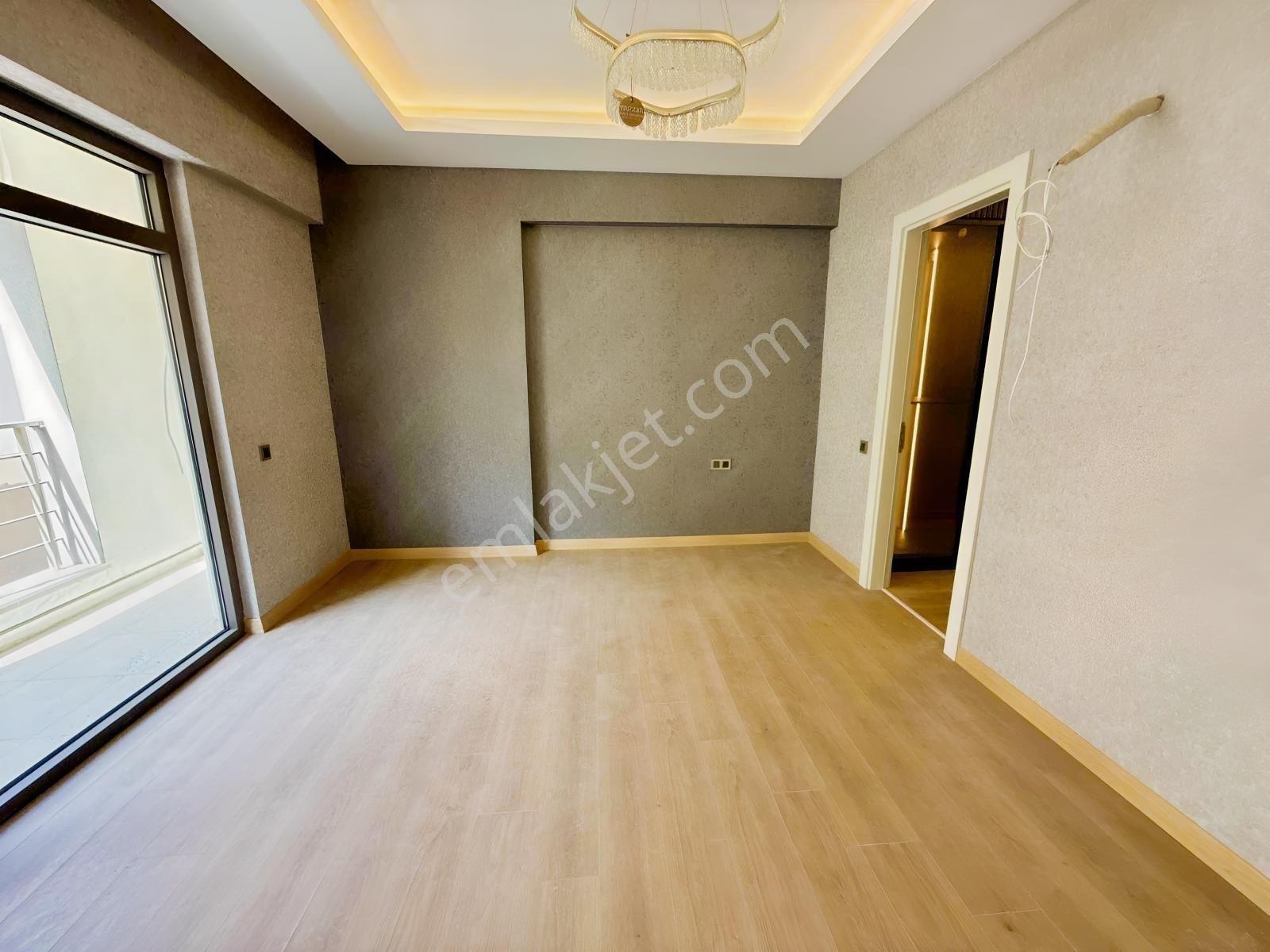 Yks'den Gazze Caddesinde Lüx Site İçi 4+1/200m² Satılık Daireler — fotoğraf 24