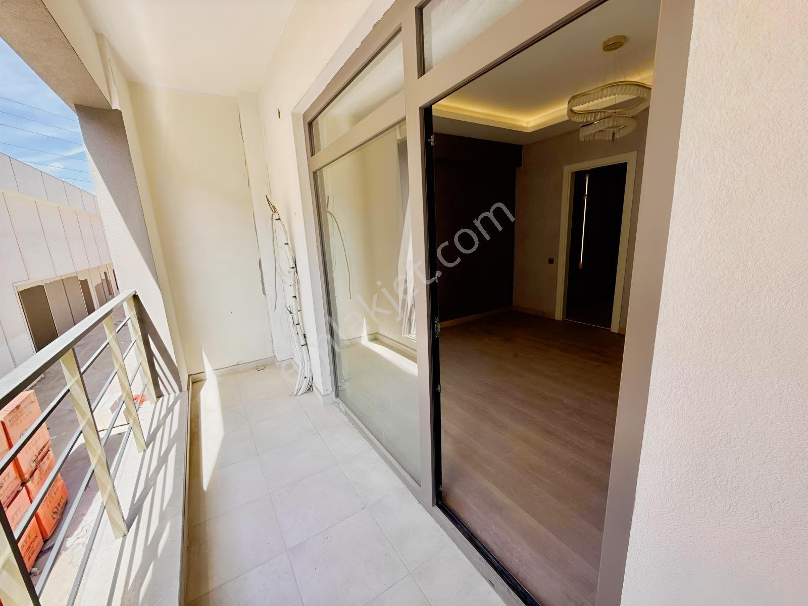 Yks'den Gazze Caddesinde Lüx Site İçi 4+1/200m² Satılık Daireler — fotoğraf 25