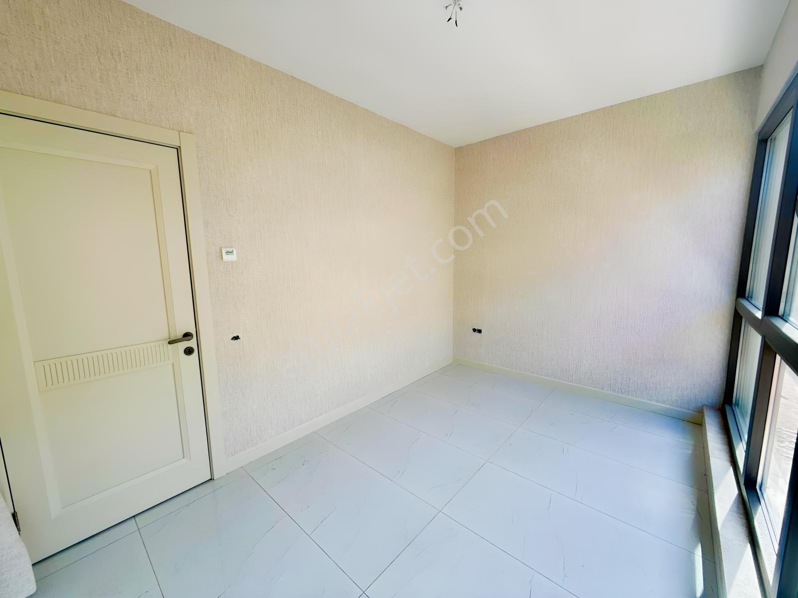 Yks'den Gazze Caddesinde Lüx Site İçi 4+1/200m² Satılık Daireler — fotoğraf 30