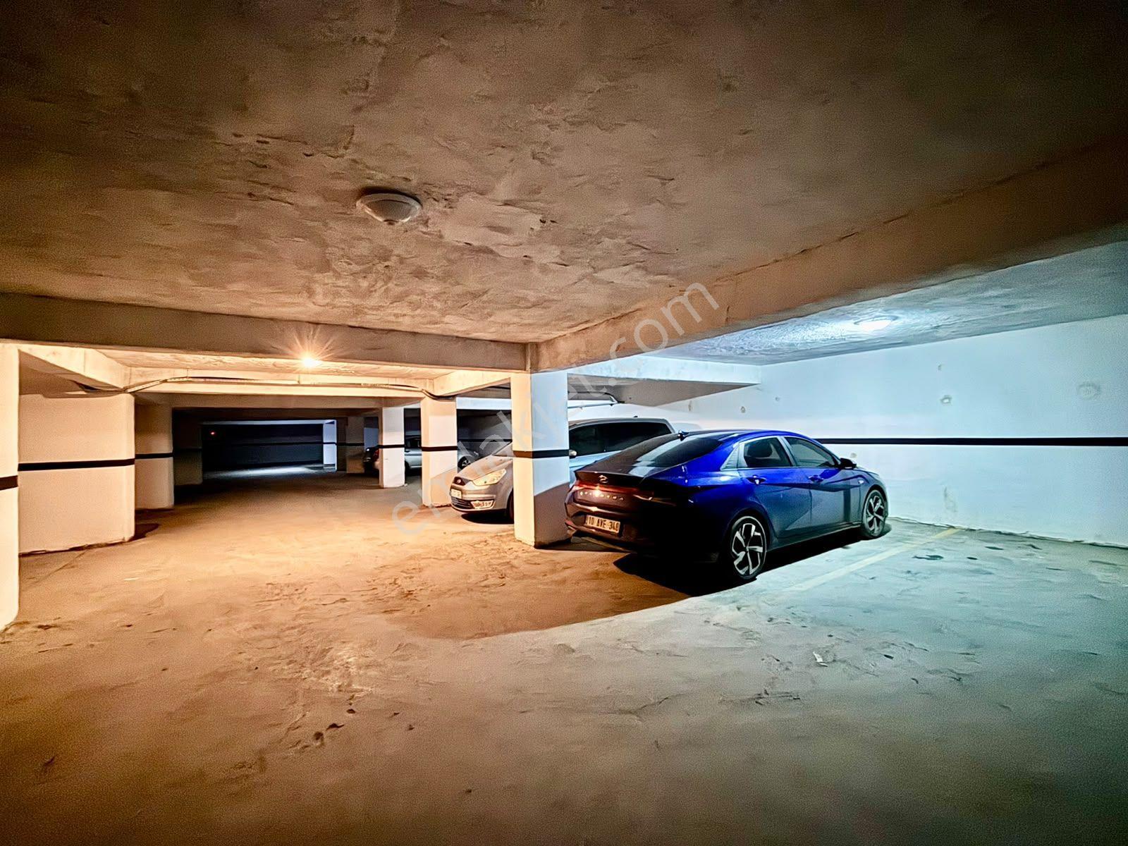 ꧁ay Emlaktan꧂zeytinli Kazdağlarında Kapalı Otoparklı Çift Mutfaklı Arakat Satılık 2+1 Lüks Daire — fotoğraf 35