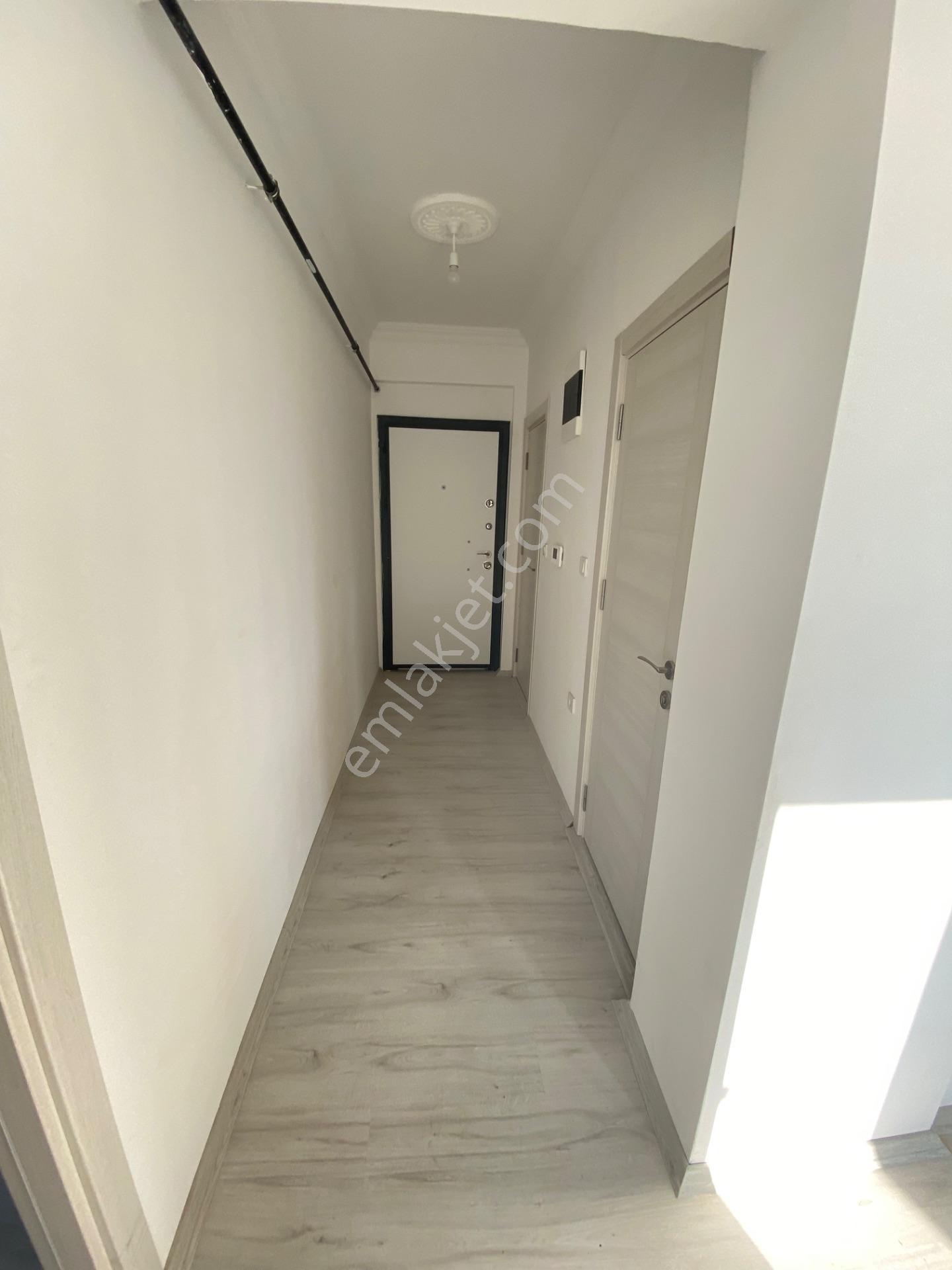 Niksar Prestij Grup Emlaktan Bağlar Mahallesinde Sıfır Uyguna 3+1 Daire — fotoğraf 3