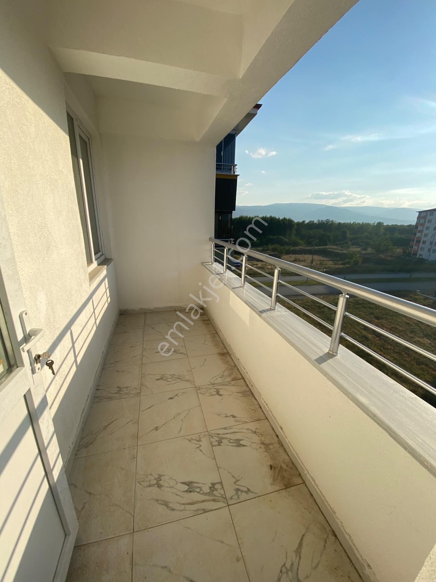 Niksar Prestij Grup Emlaktan Bağlar Mahallesinde Sıfır Uyguna 3+1 Daire — fotoğraf 14