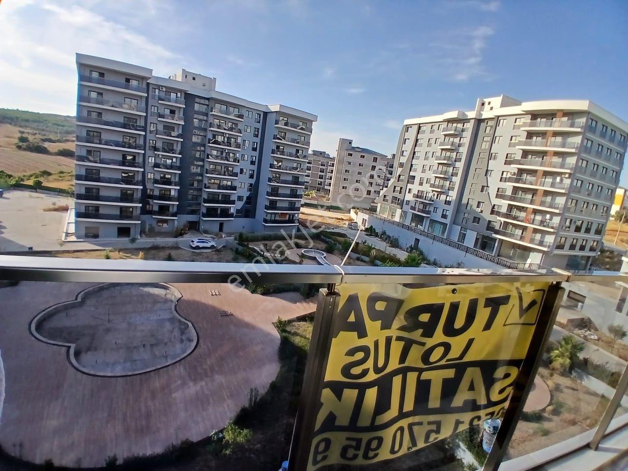 Turpa Lotus'tan Bahçeşehir Royal'de 2+1 Full Yapılı Daire — fotoğraf 5