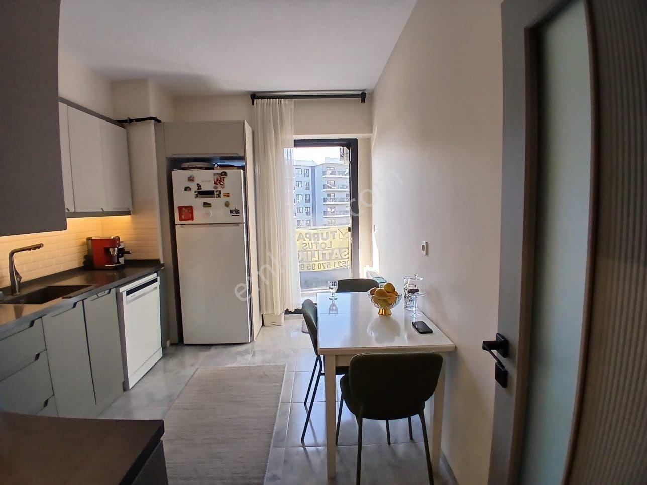 Turpa Lotus'tan Bahçeşehir Royal'de 2+1 Full Yapılı Daire — fotoğraf 13