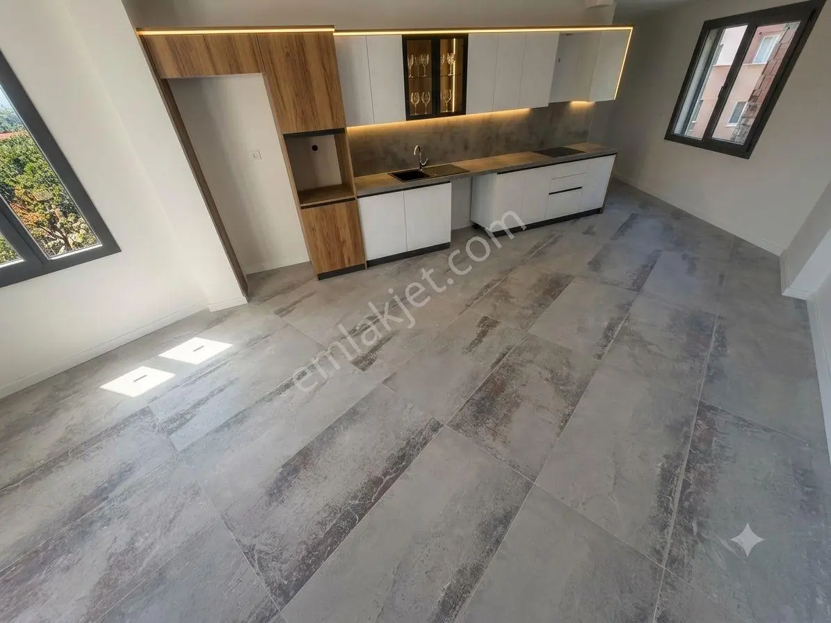 Aktiften Çamlıbelde Satılık Doğa Manzaralı Yerden Isıtmalı Lüx 2+1daire — fotoğraf 5