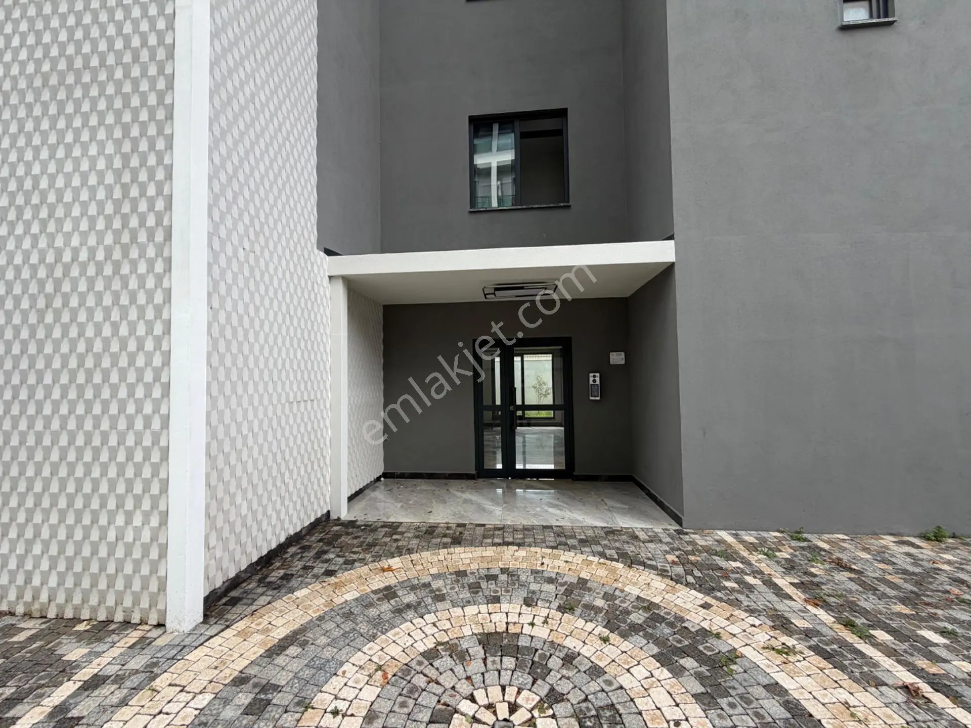 Yetkin’den Obada Satılık 1+1 Daire — fotoğraf 6